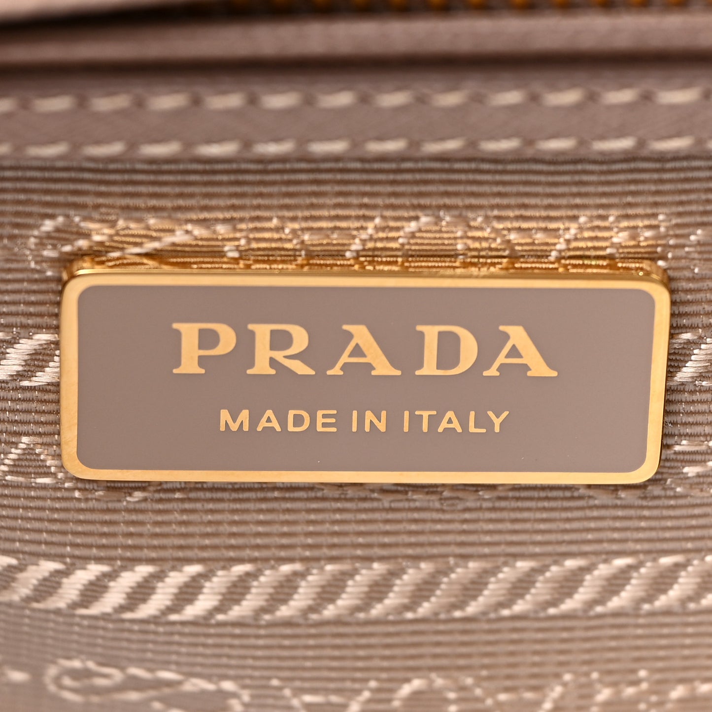 Saffiano Small Galleria Double Zip Tote Cammeo