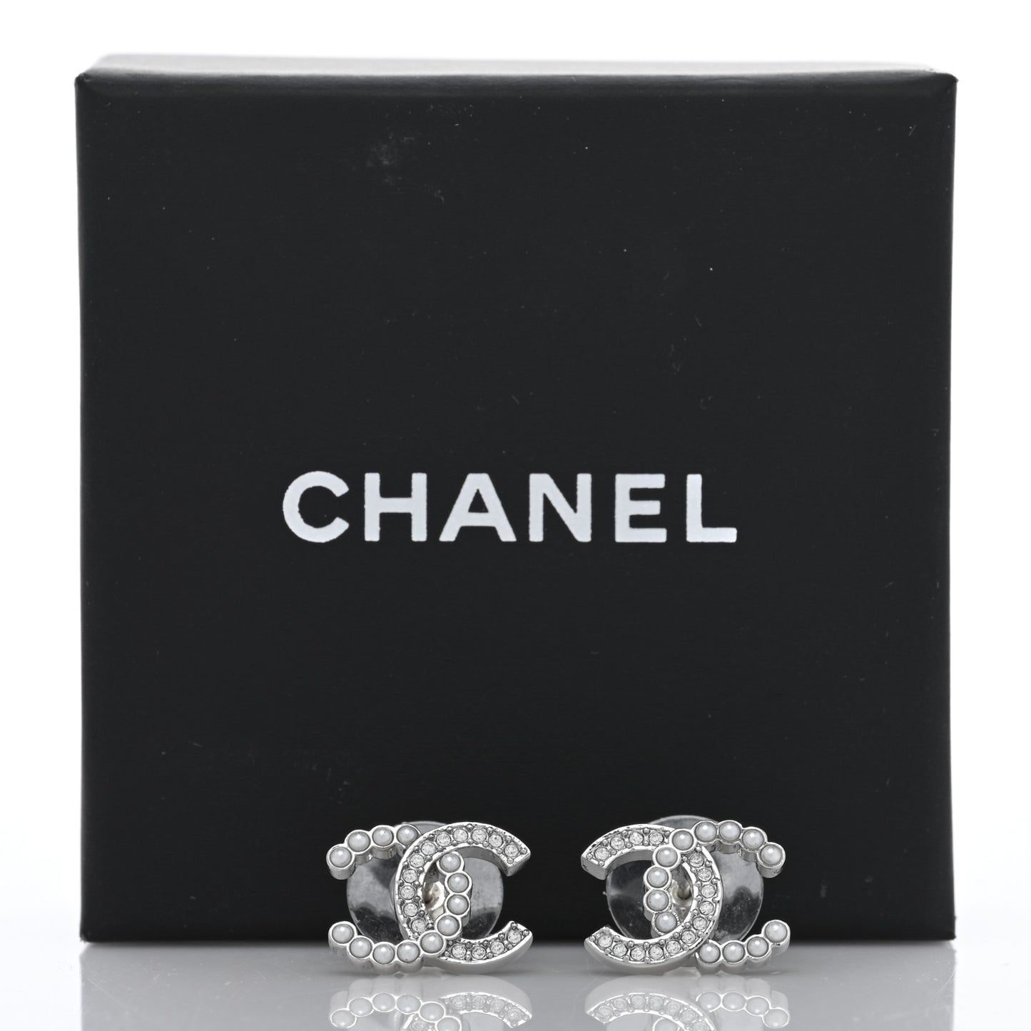 Pearl Crystal CC Earrings Silver