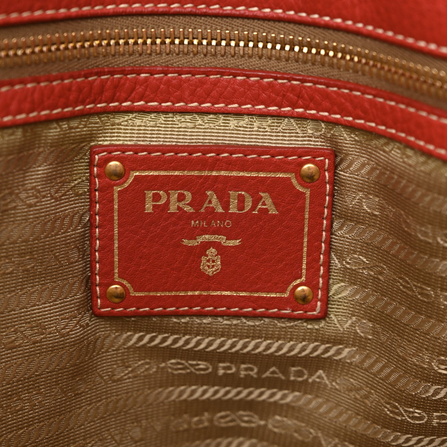 Vitello Daino Tote Rosso