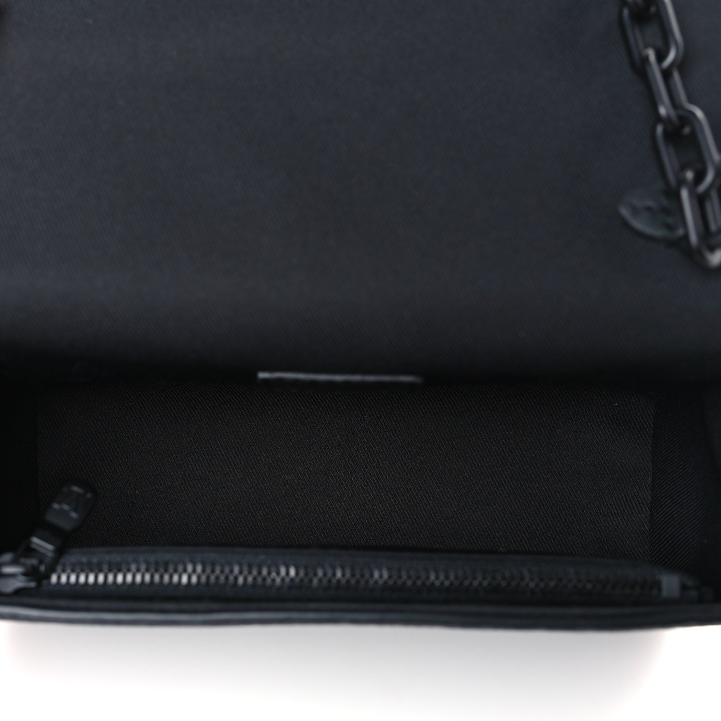 Taurillon Monogram Steamer Wearable Wallet Black