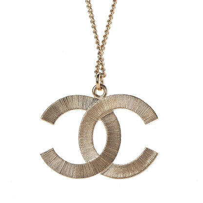 Chanel Pearl CC Pendant Necklace Gold 6 of 7