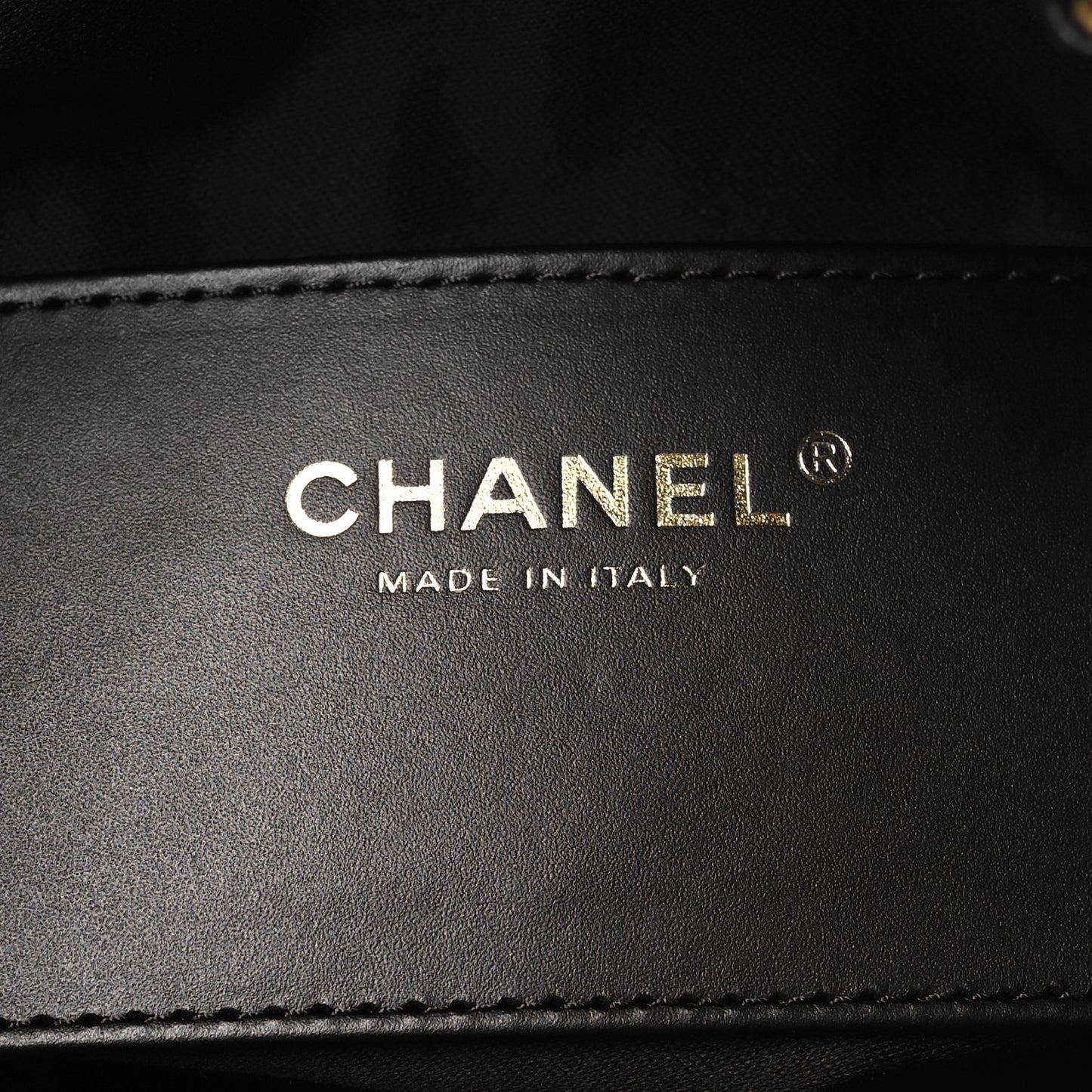 Caviar Quilted Medium Chanel 25 Handbag Black