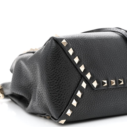 Valentino Garavani Pebbled Calfskin Rockstud Bucket Bag Black 7 of 8