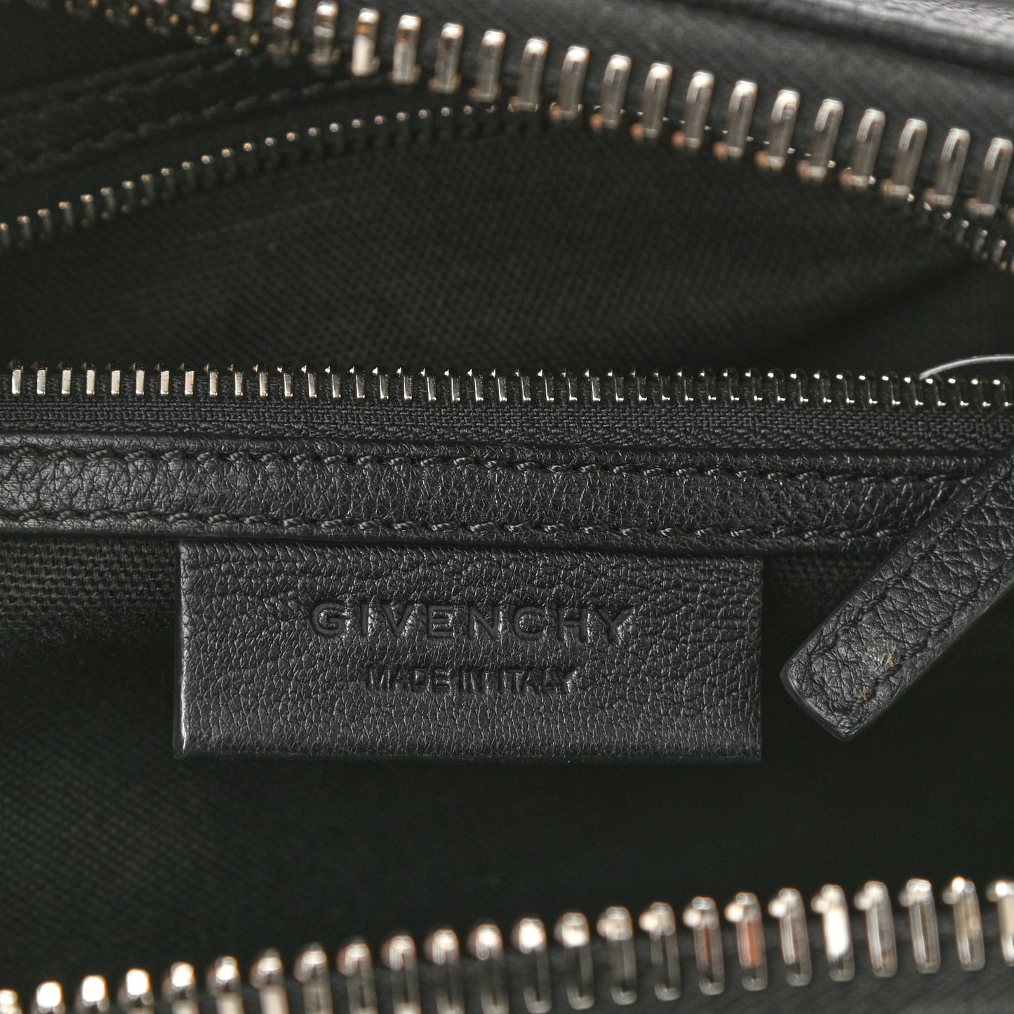 Sugar Goatskin Small Antigona Black