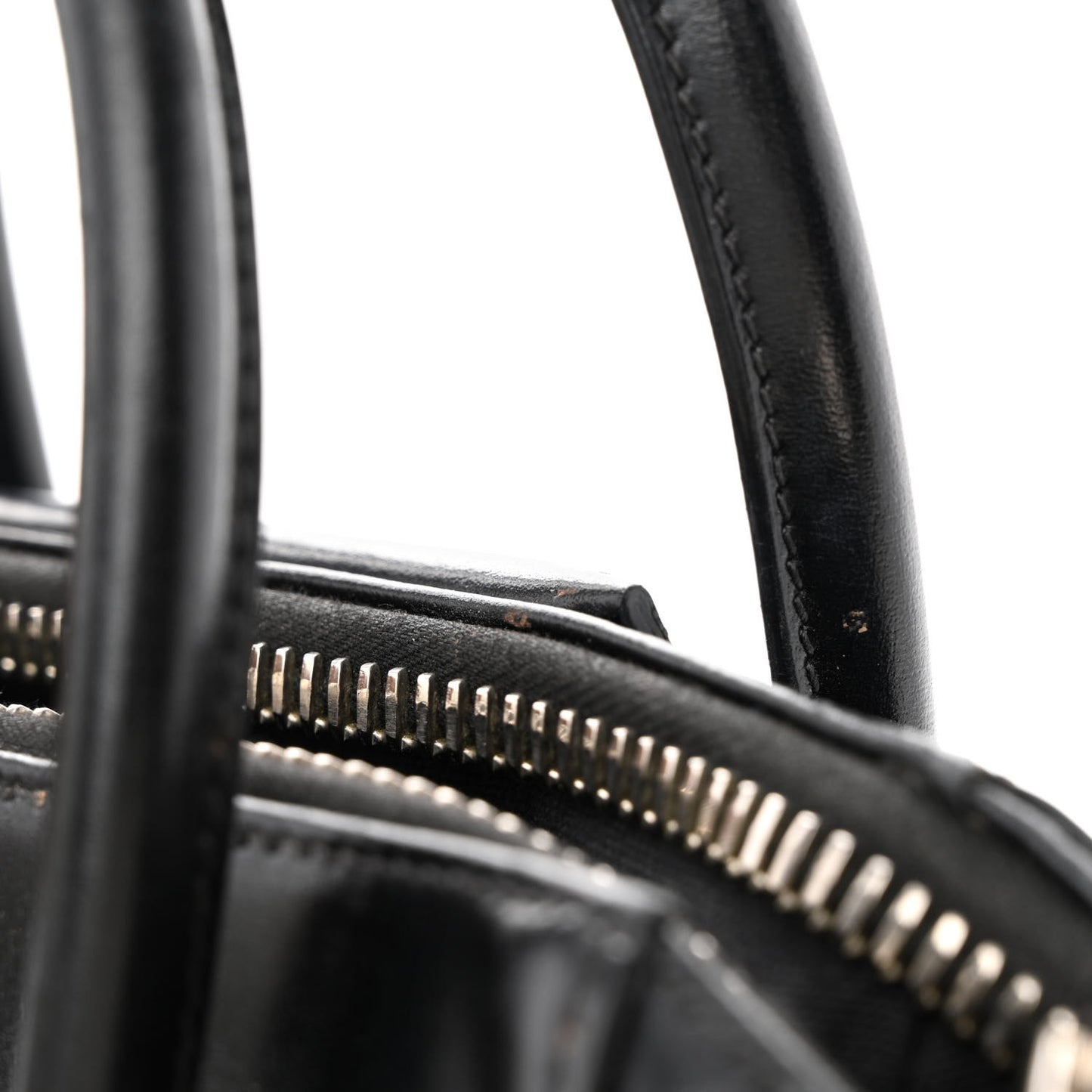 Shiny Lord Calfskin Small Antigona Black