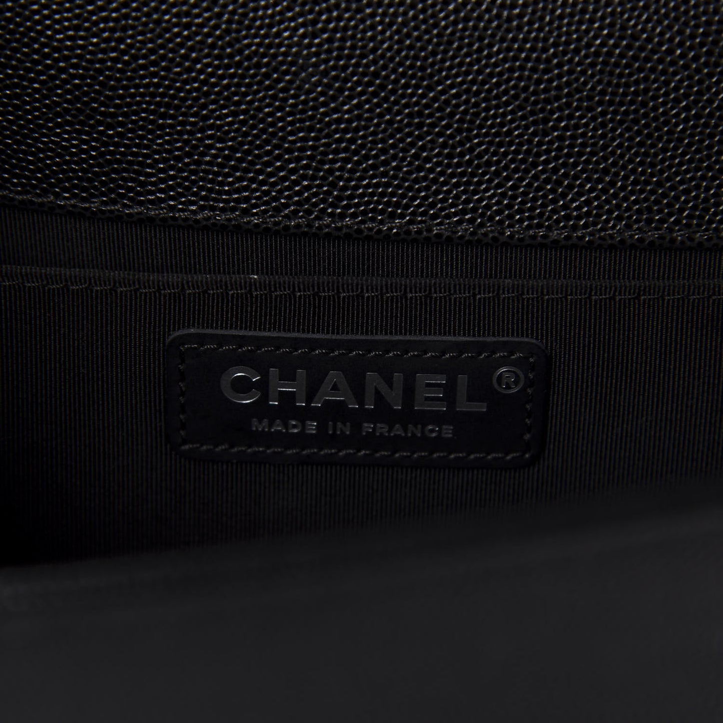 Caviar Quilted Medium Boy Flap Black