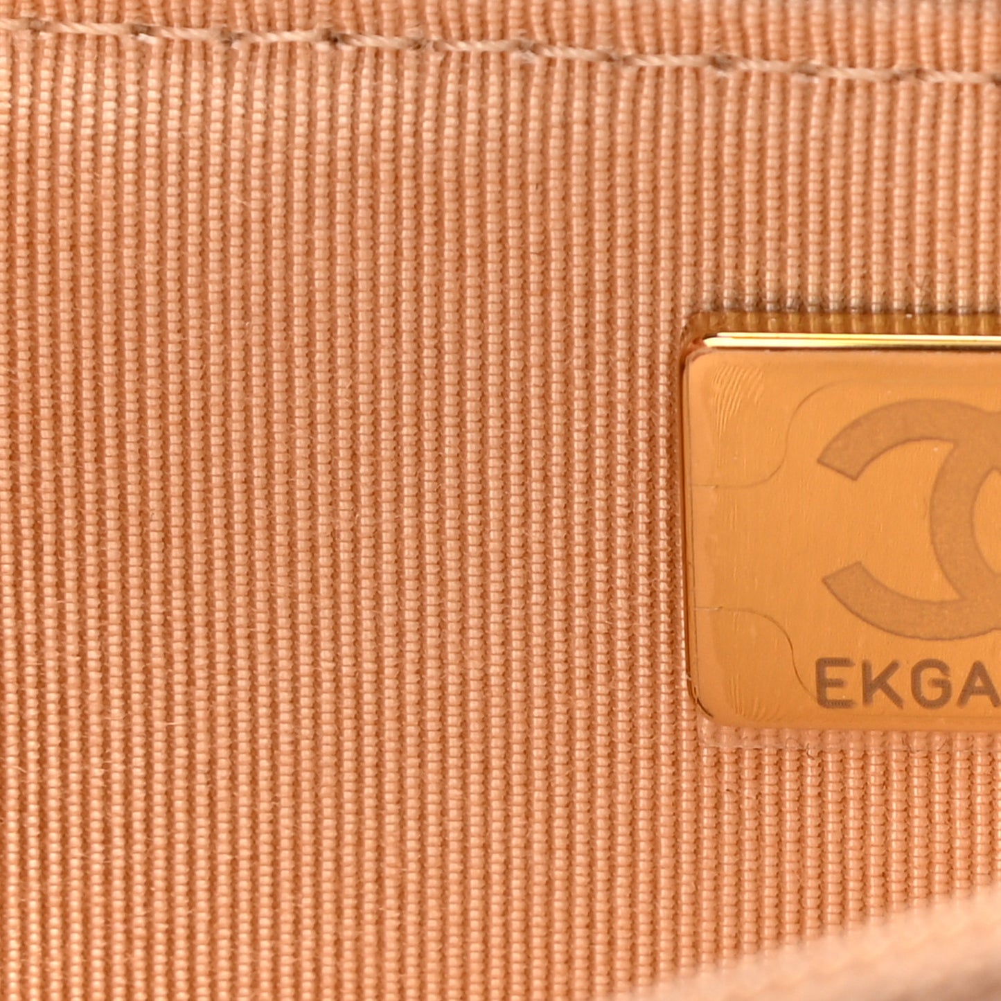 Caviar Quilted Wallet On Chain WOC Beige
