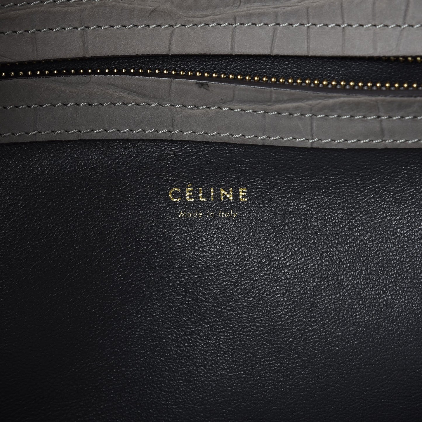Crocodile Embossed Nubuck Medium Phantom Luggage Grey