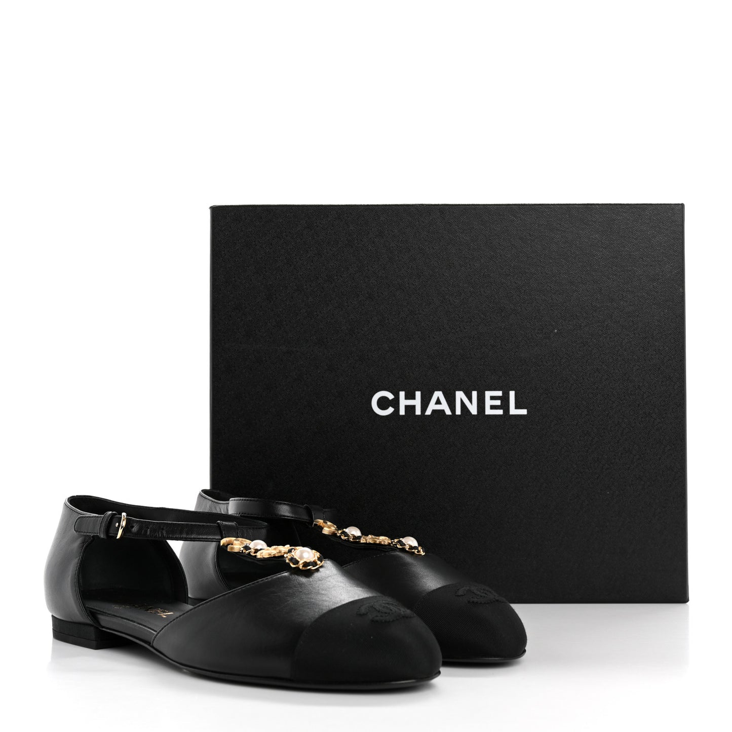 Lambskin Grosgrain Cap Toe Pearl CC Mary Jane Flats 40 Black