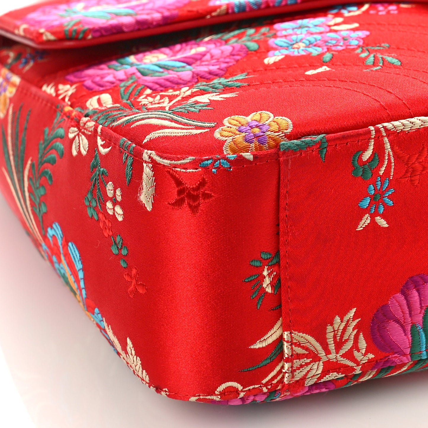 Jacquard Matelasse Floral Medium GG Marmont Shoulder Bag Red