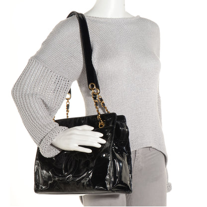 Chanel Patent CC Shoulder Bag Black 2 of 8