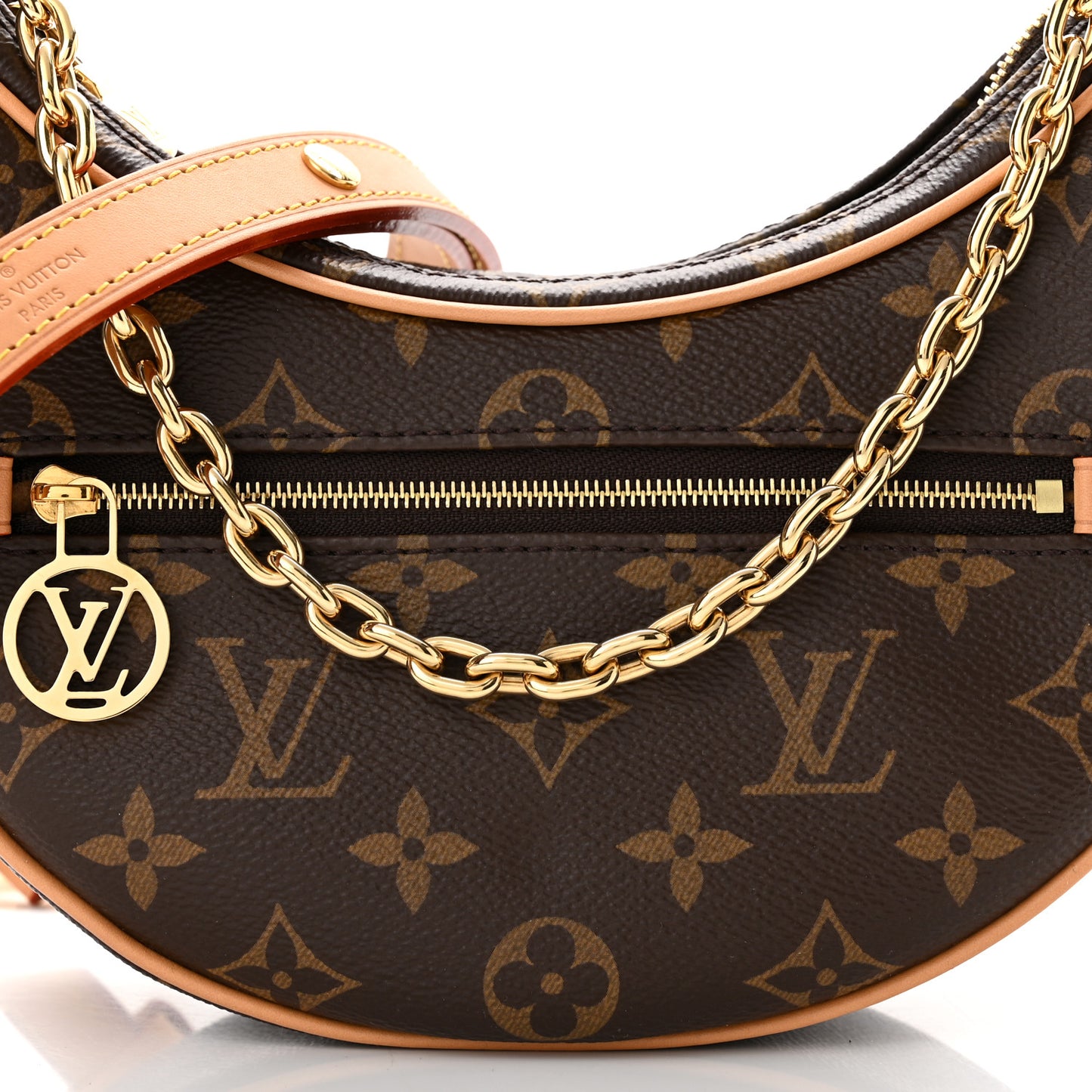 Monogram Loop