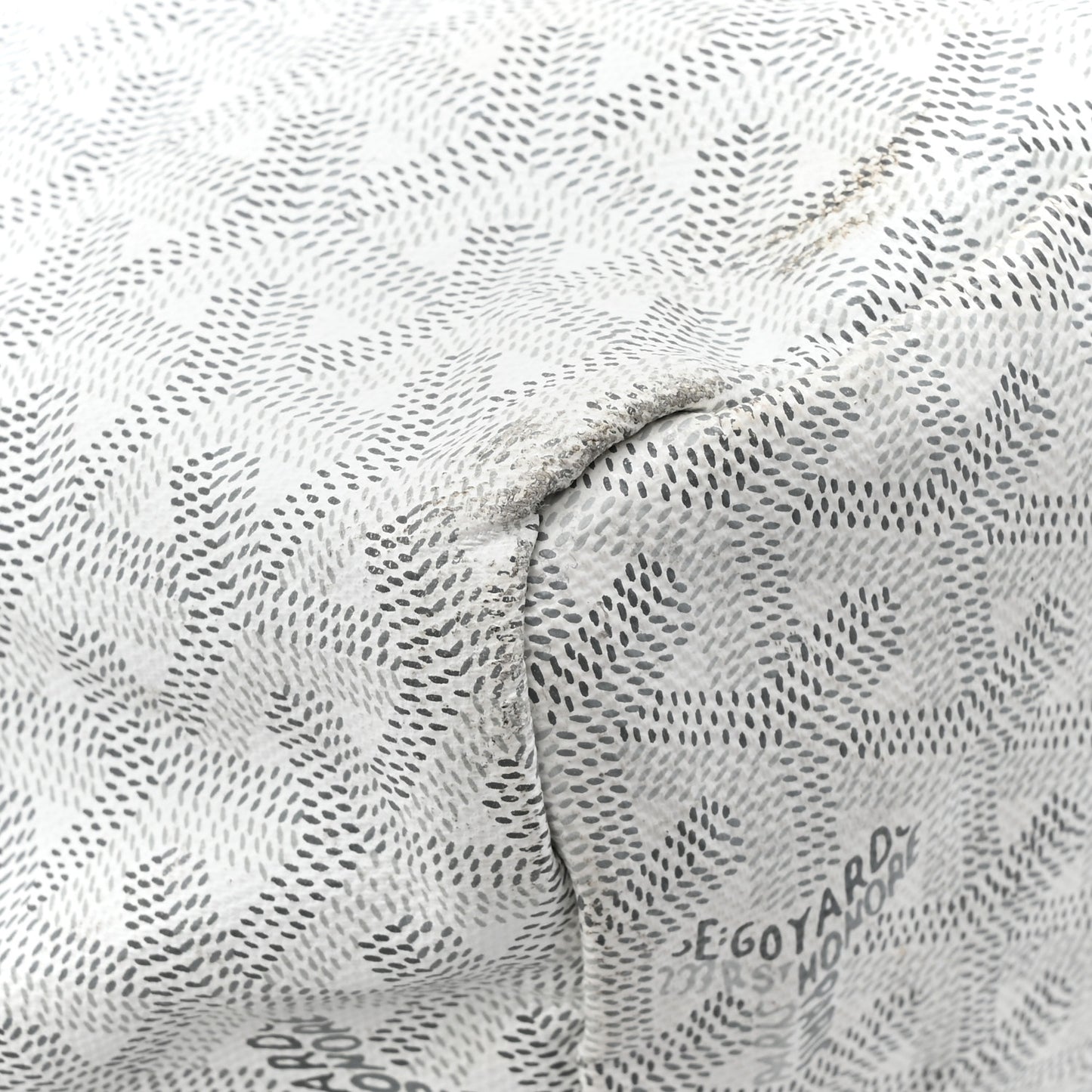 Goyardine Saint Louis GM White