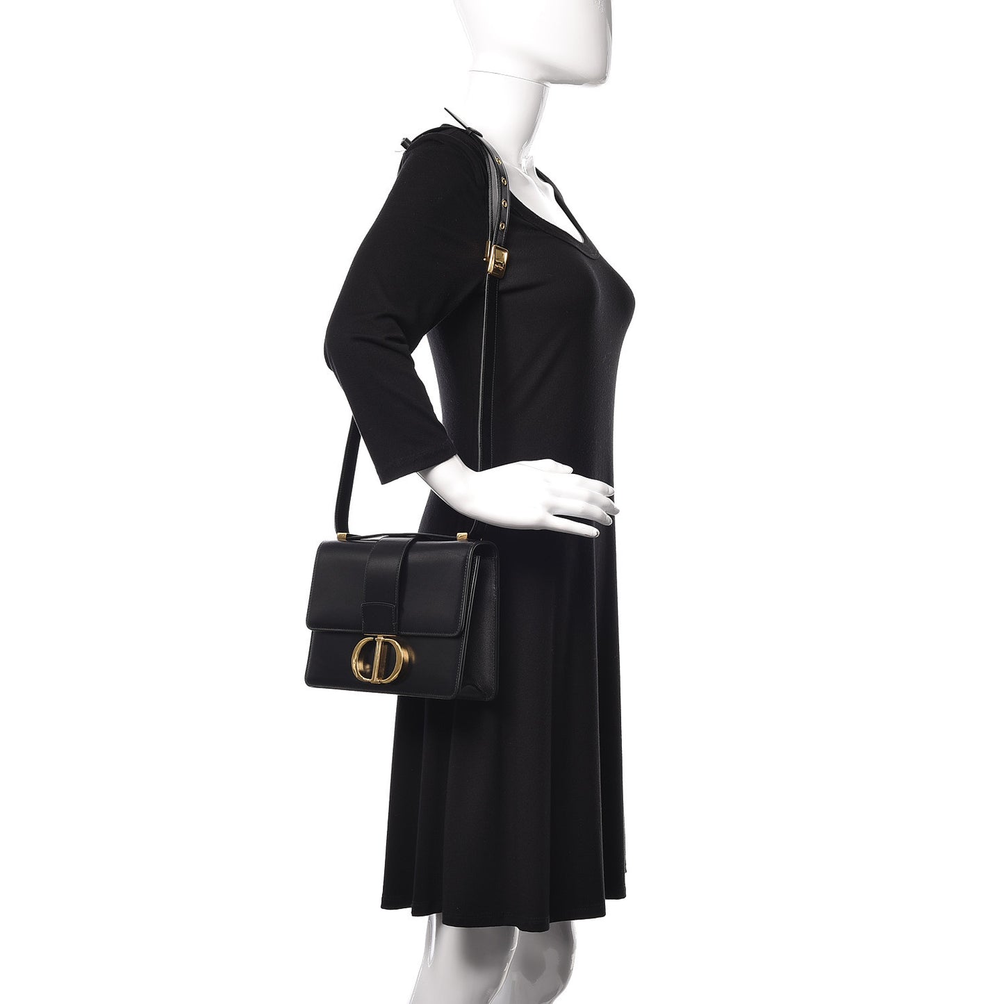 Smooth Calfskin 30 Montaigne Flap Bag Black