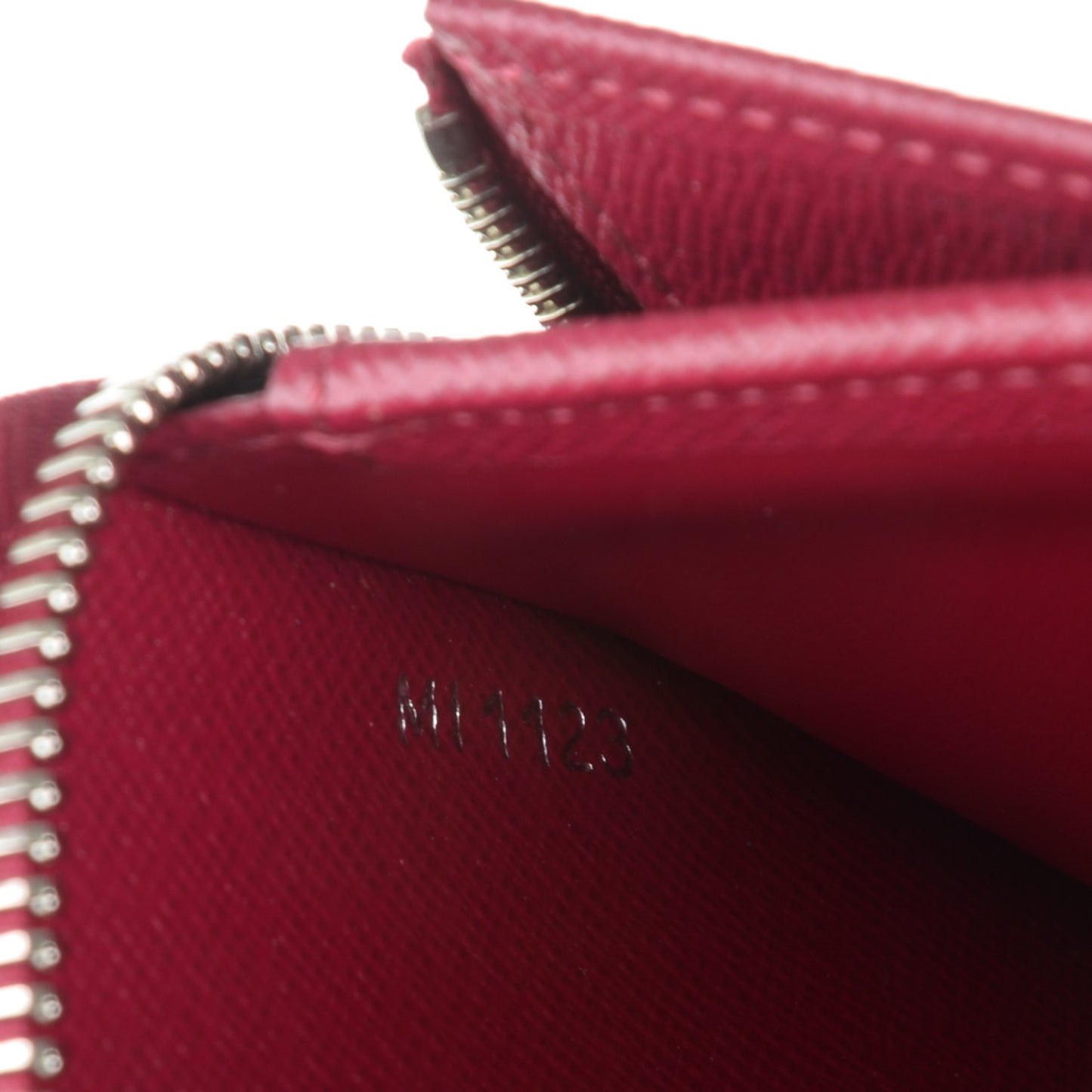 Epi Zippy Compact Wallet Fuchsia