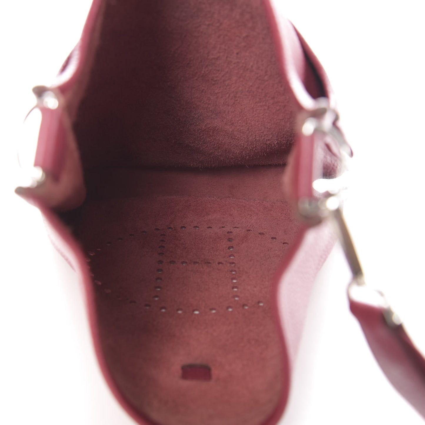 Taurillon Clemence Evelyne III PM Rubis