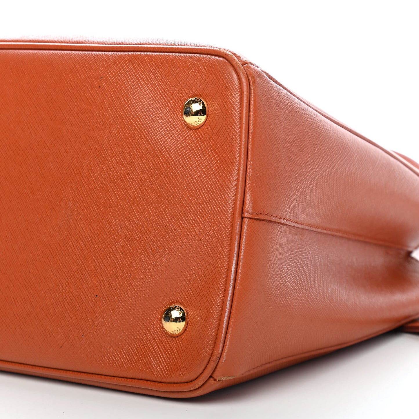 Saffiano Lux Medium Tote Rame