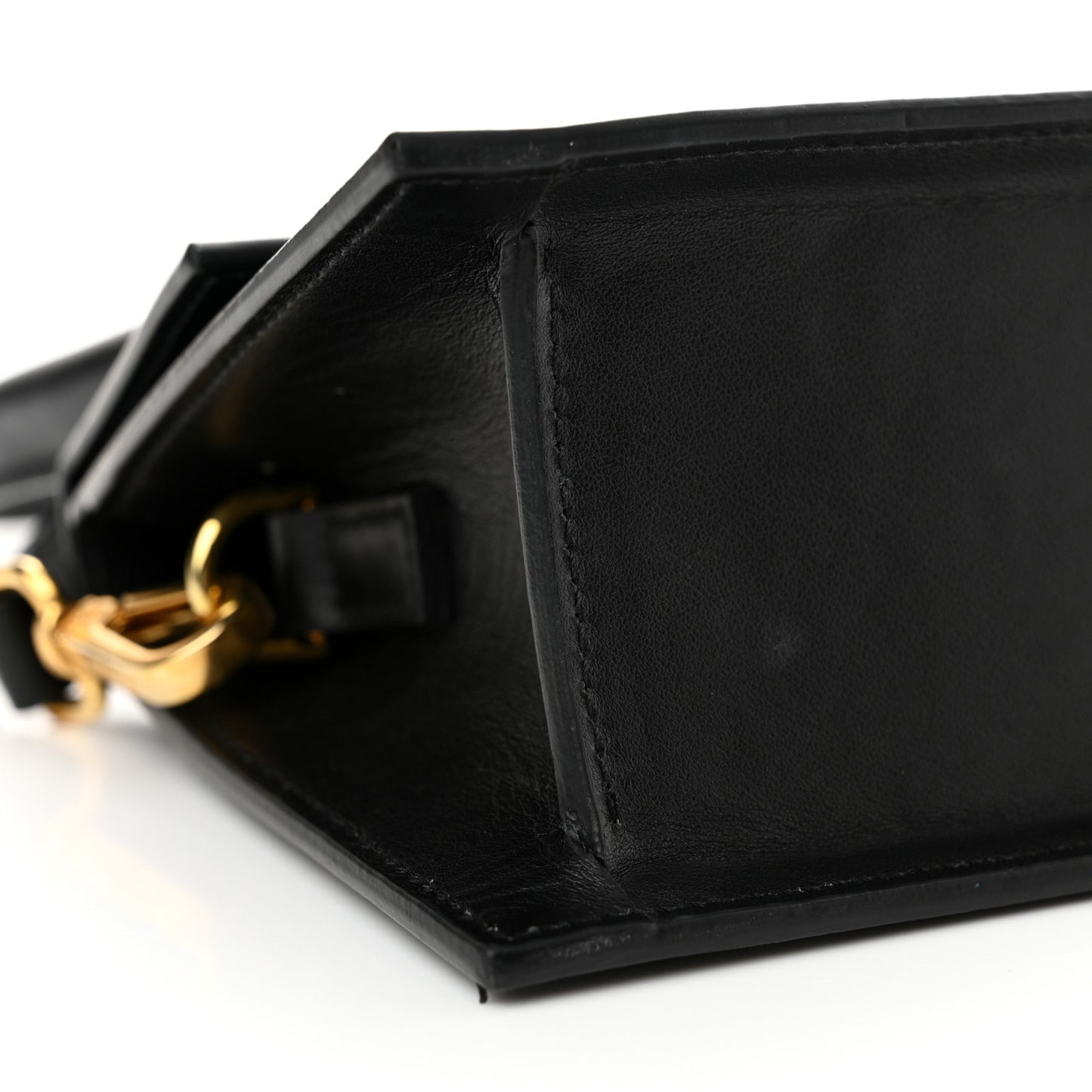 Smooth Calfskin Le Chiquito Moyen Black