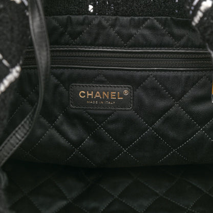 Chanel Wool Tweed Quilted Chanel 22 Black Multicolor 7 of 10