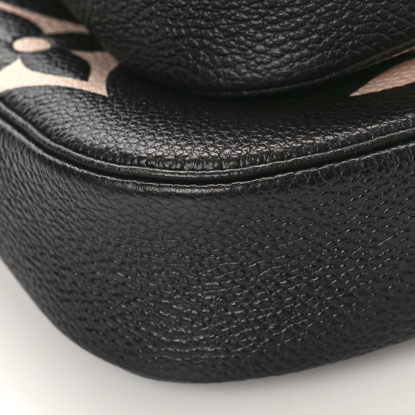 Empreinte Monogram Giant Multi Pochette Accessories Black Beige