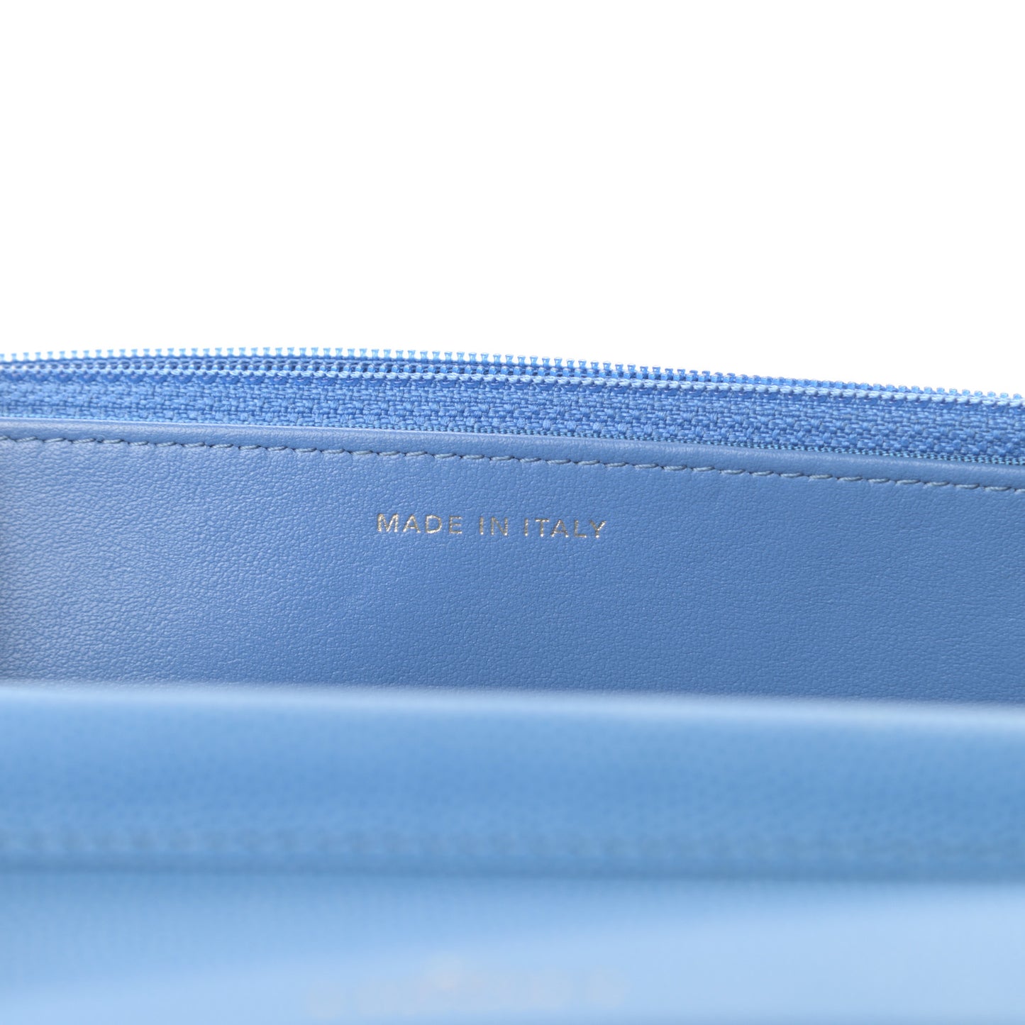 Caviar Chevron Quilted Wallet On Chain WOC Blue