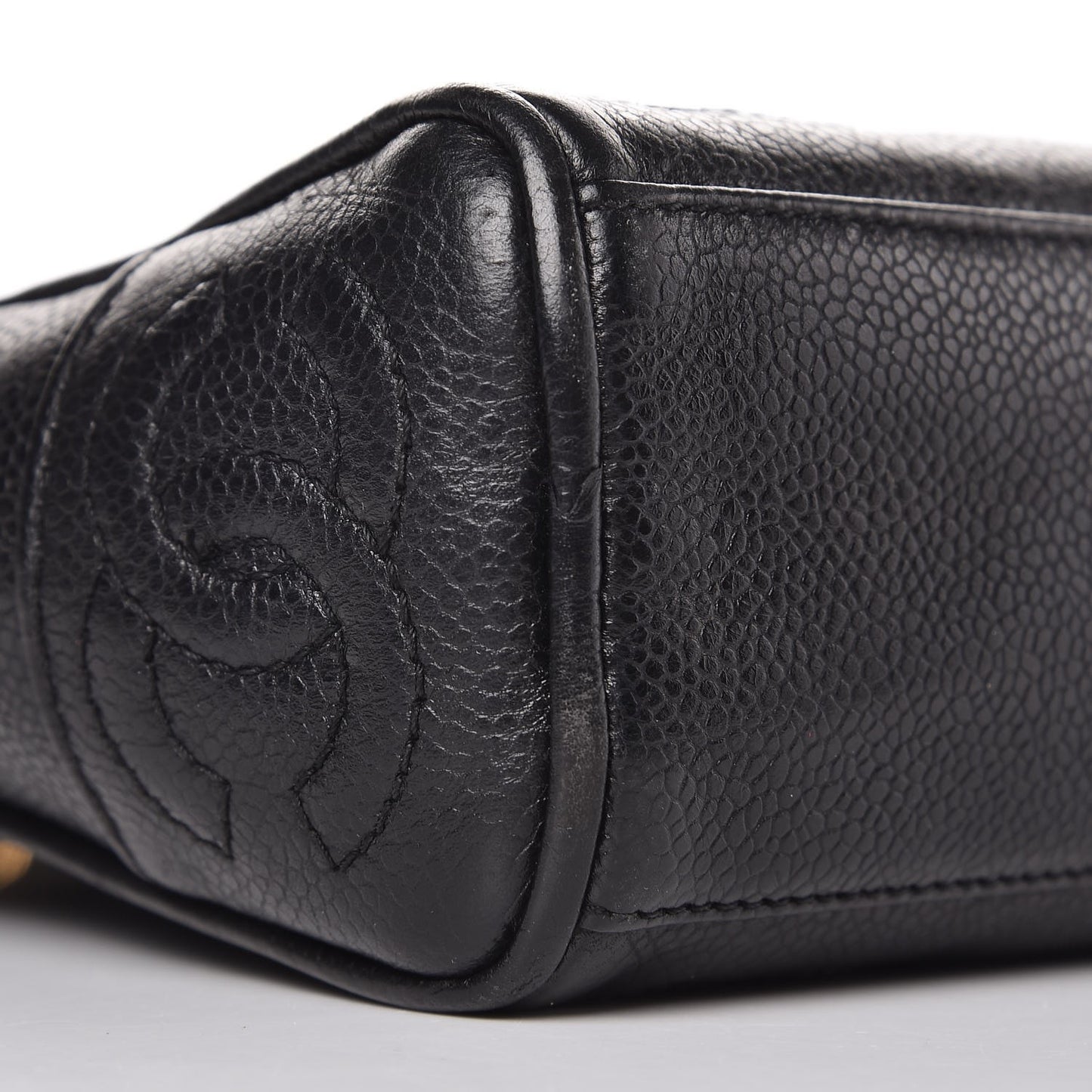 Caviar CC Shoulder Bag Black