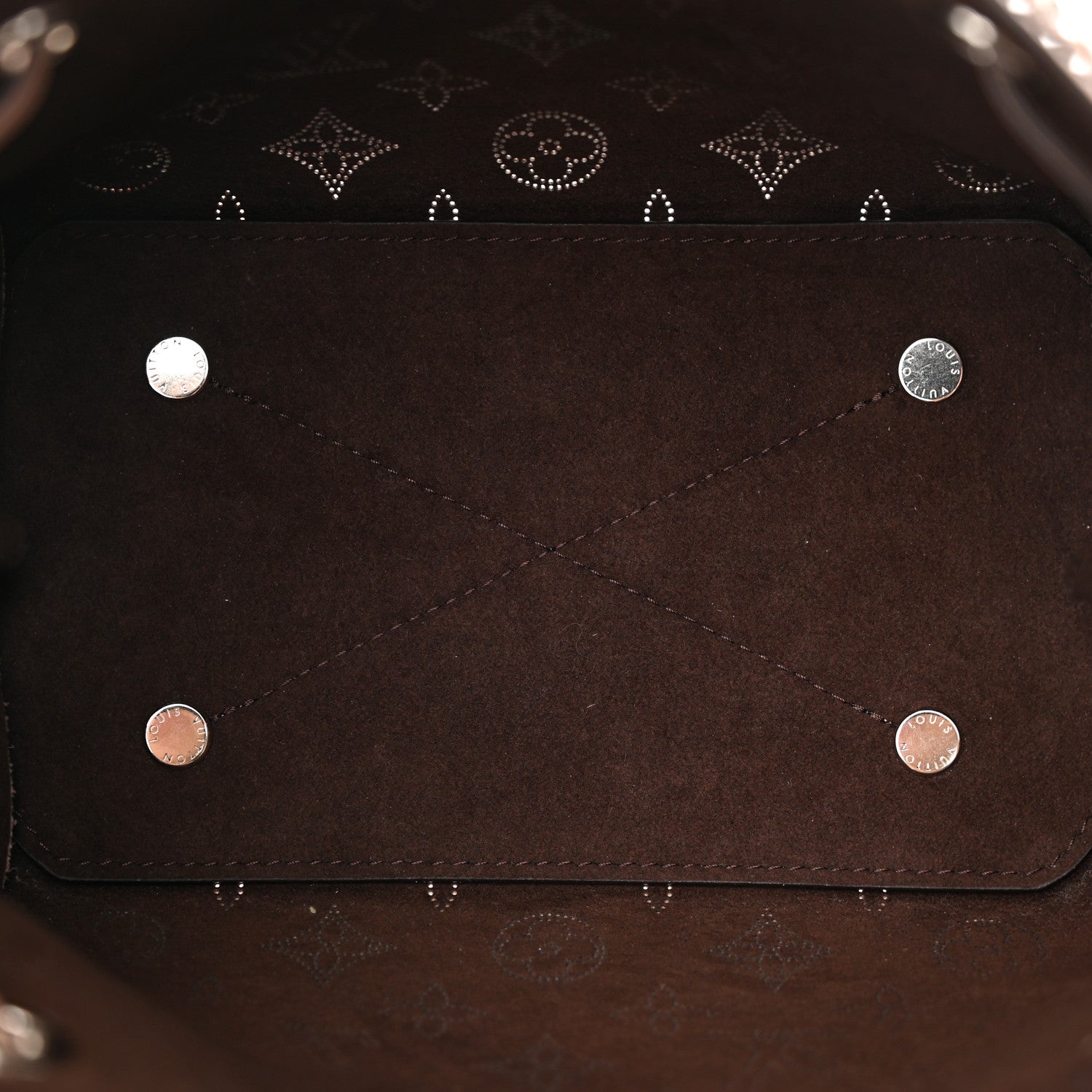 Louis Vuitton Mahina Bella Magnolia 7 of 12