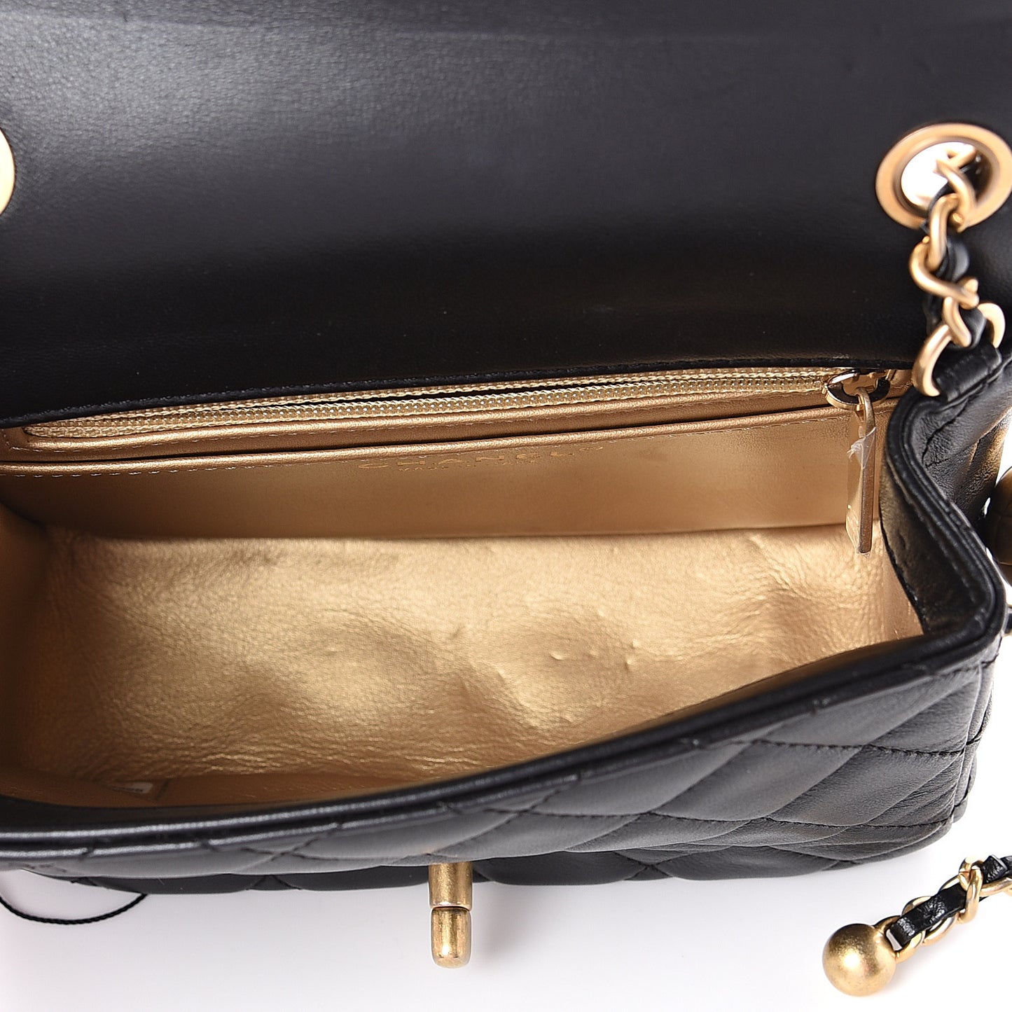 Lambskin Quilted Mini Pearl Crush Flap Black