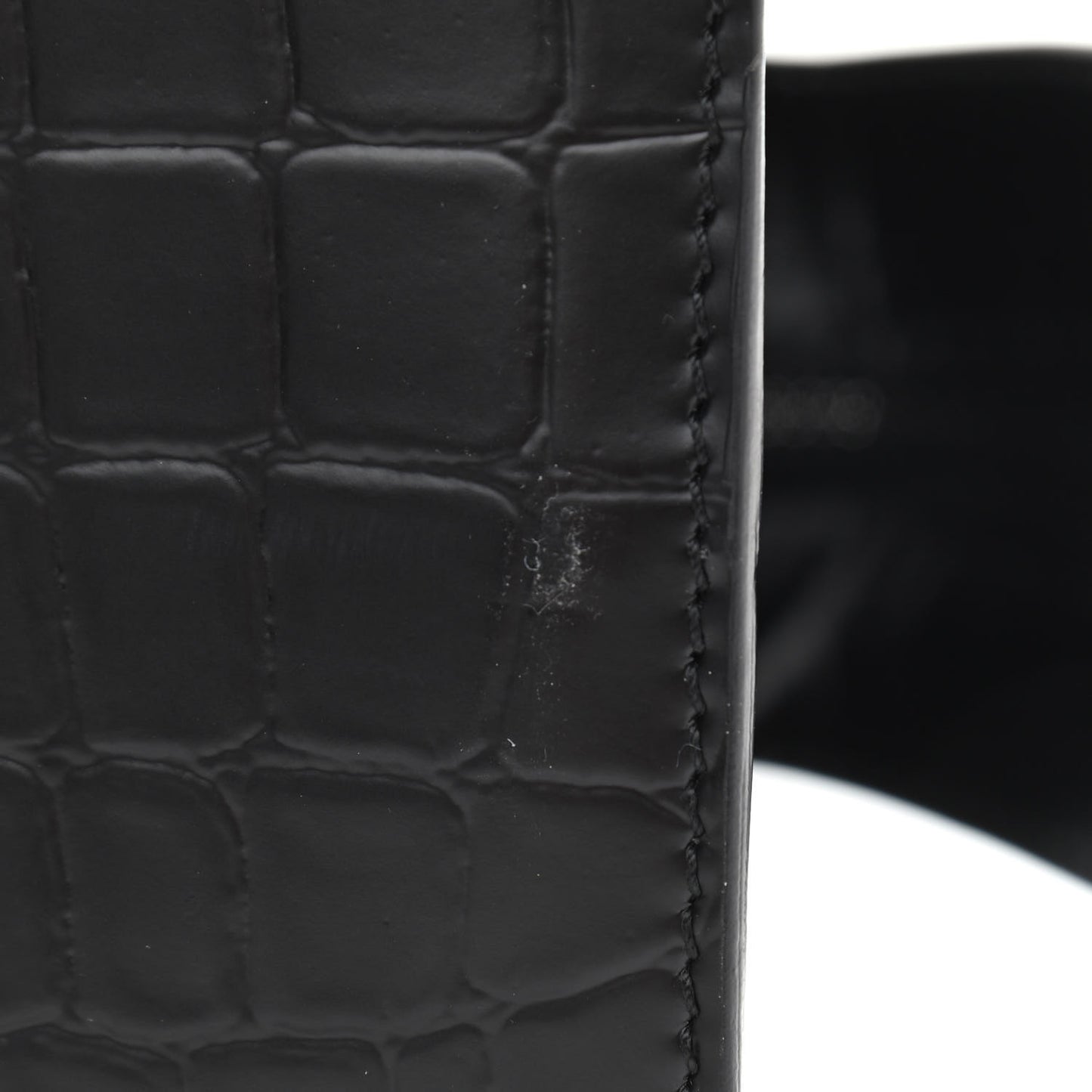 Semi Shiny Calfskin Crocodile Embossed Neo Classic Black Hardware S City Black