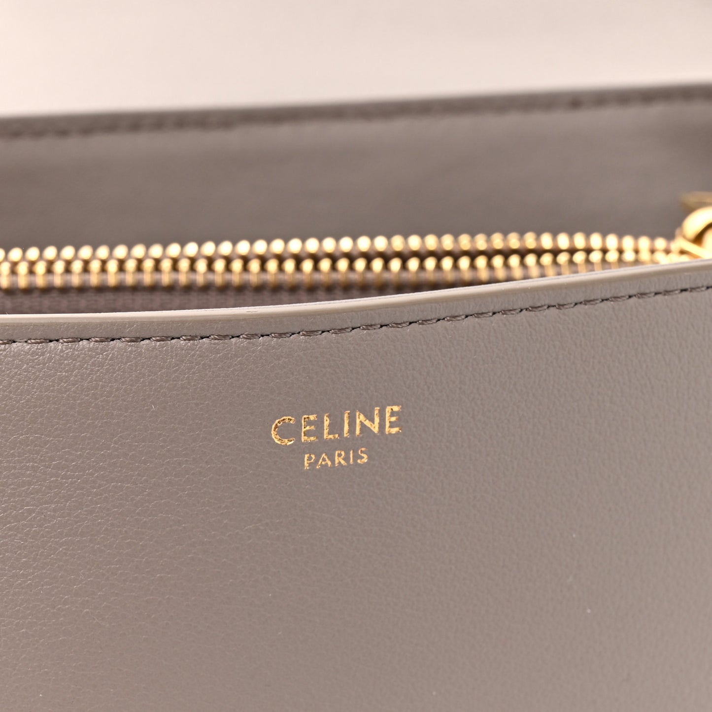 Supple Calfskin Medium Nino Pebble