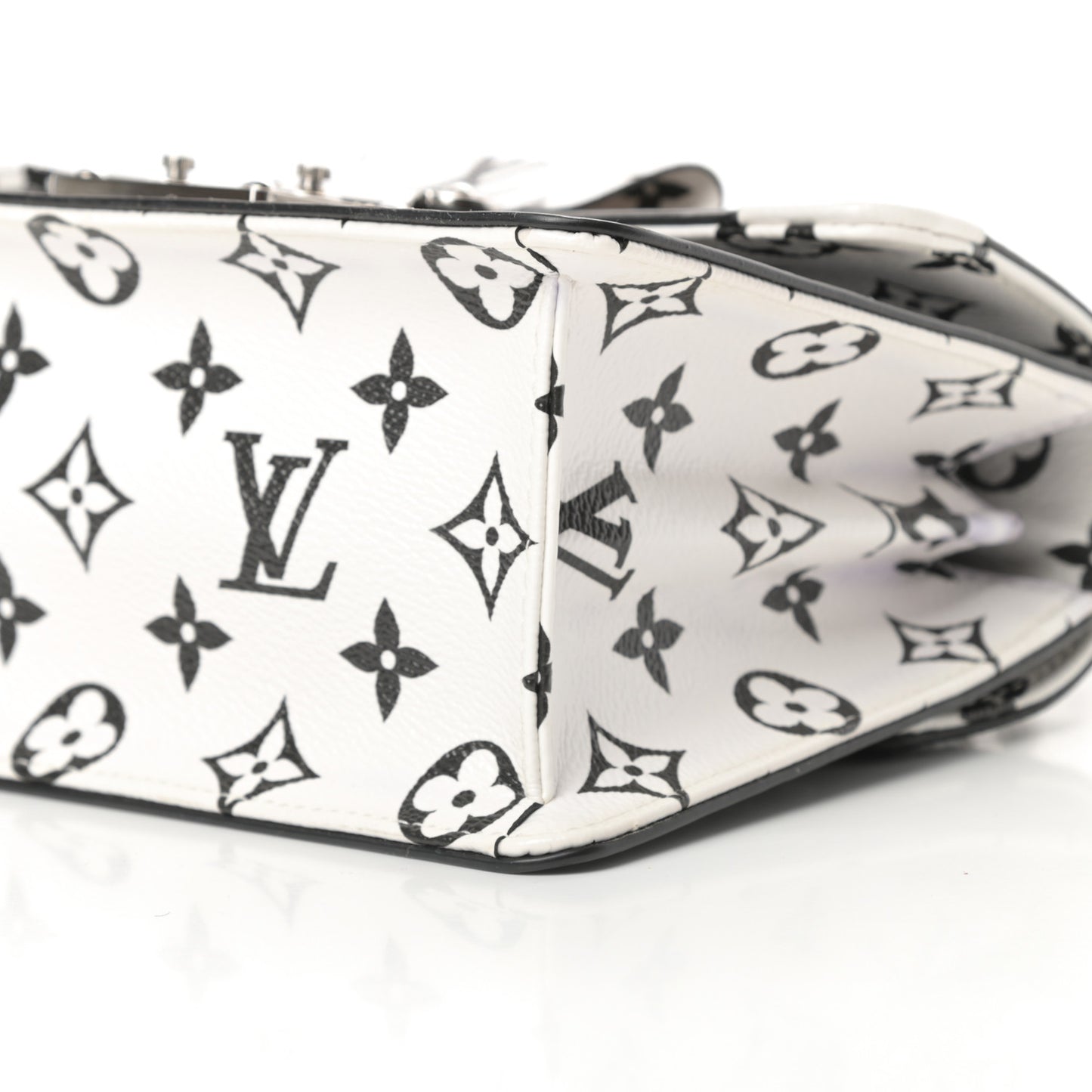 Vernis Epi Monogram Wynwood Black White