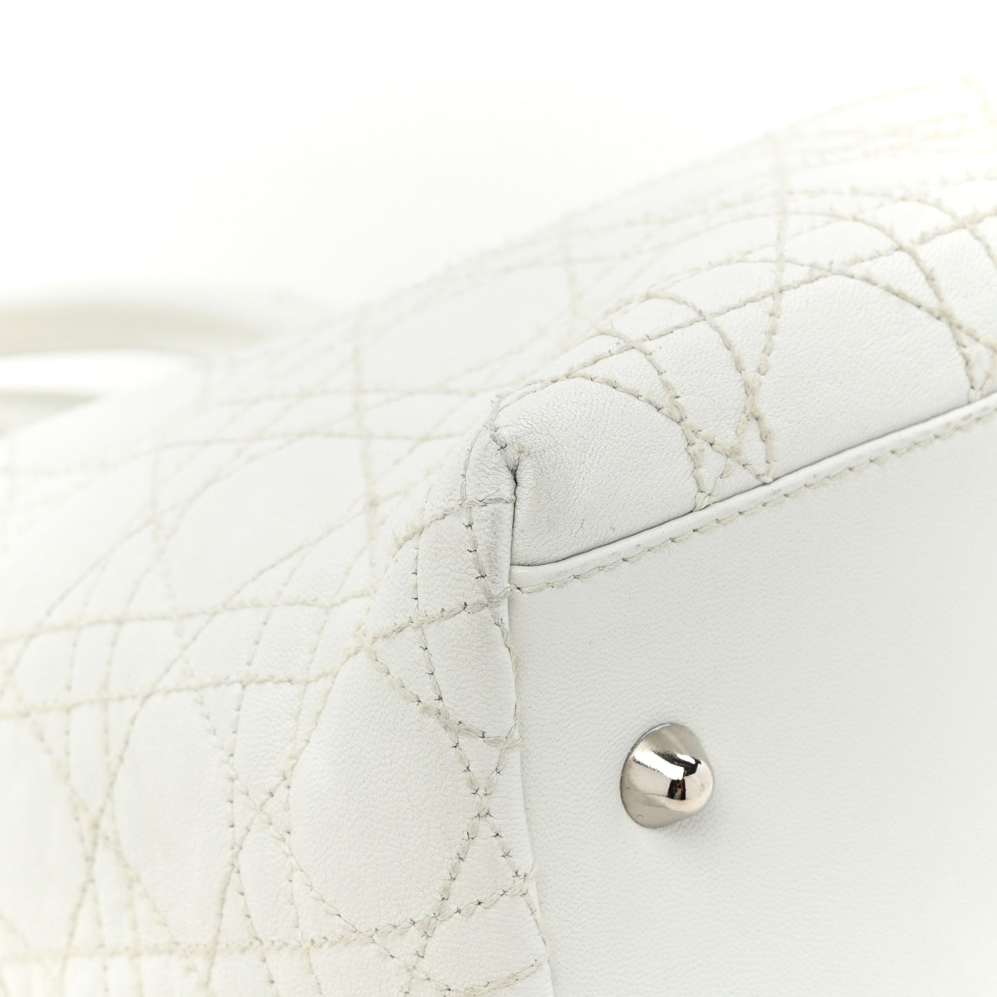Lambskin Cannage Medium Soft Lady Dior White