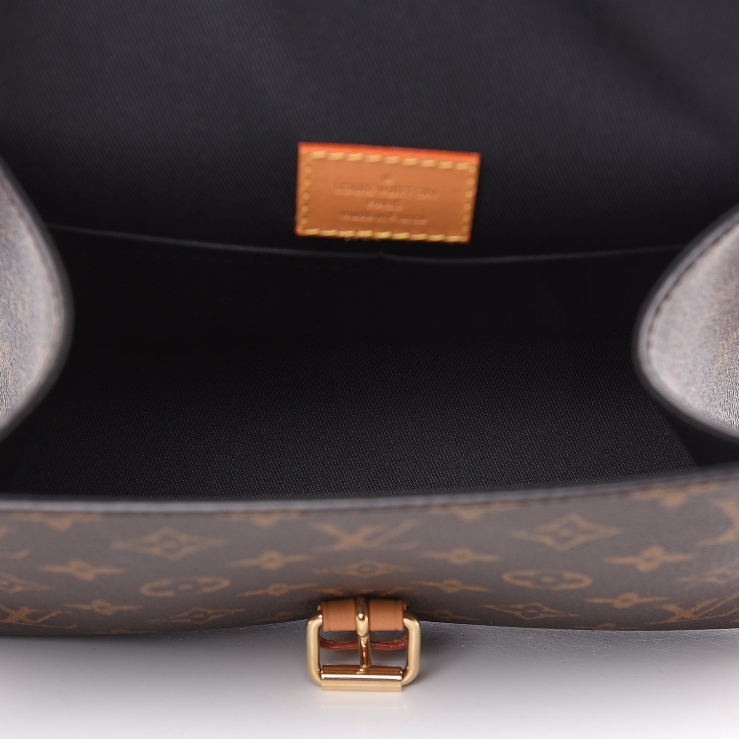 Monogram LV Ivy