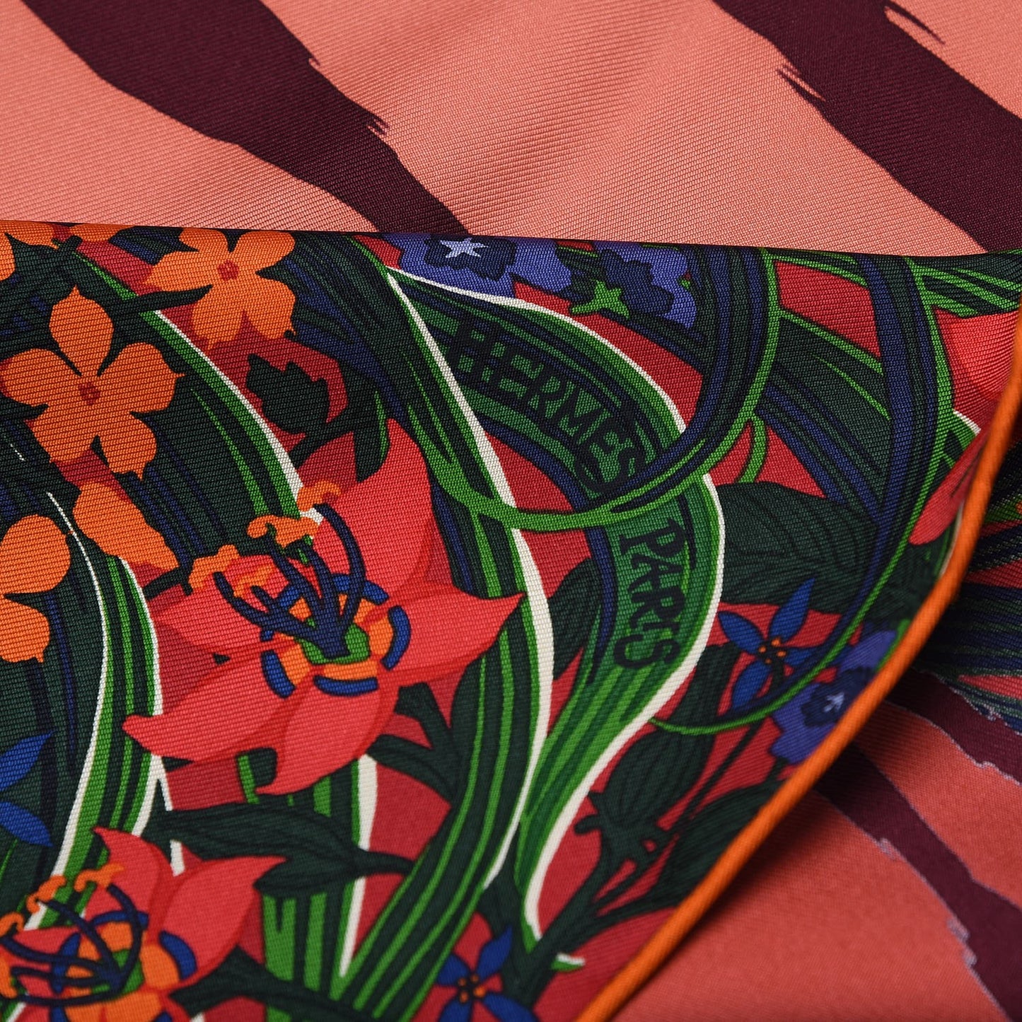 Silk Tyger Tyger Scarf 90 Saumon Corail Vert