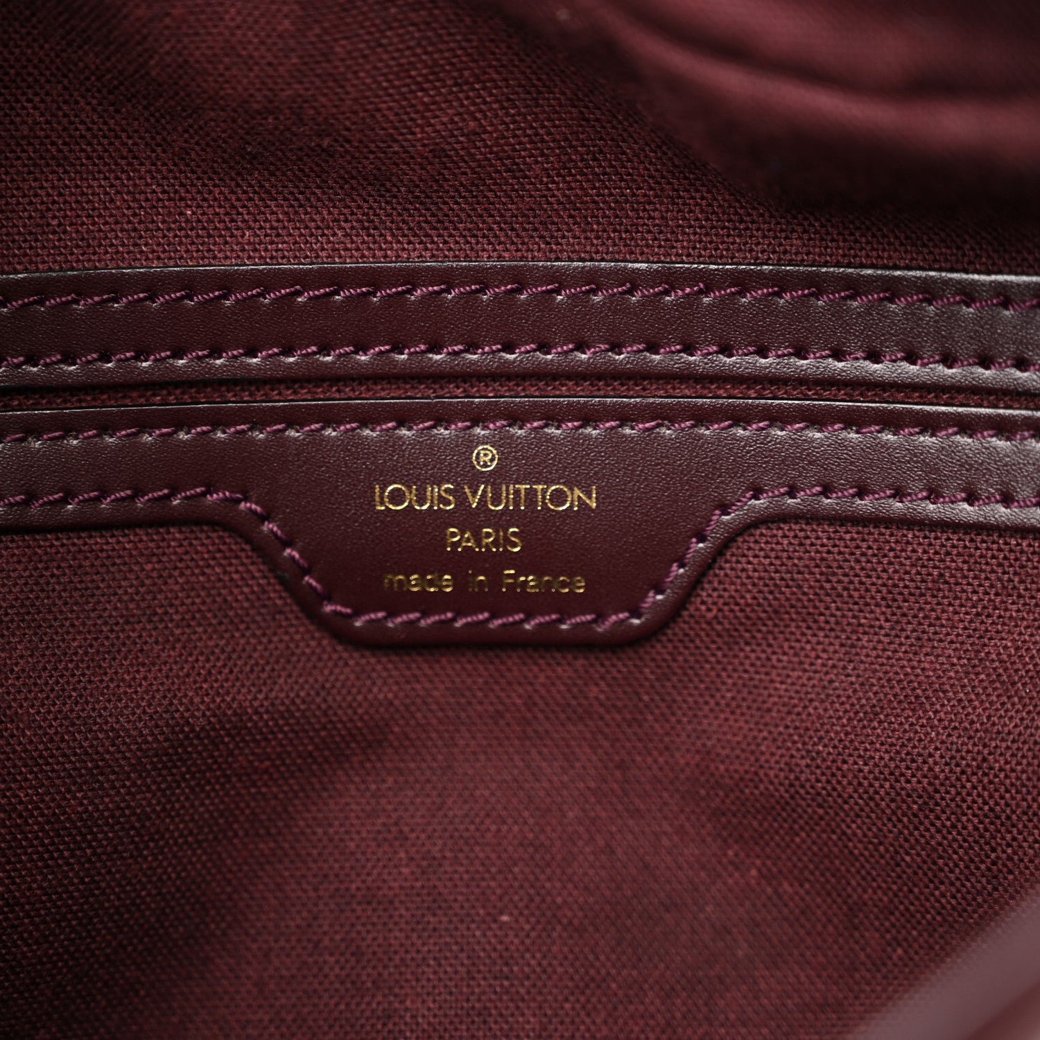 Louis Vuitton Taiga Reporter Messenger Acajou 7 of 12