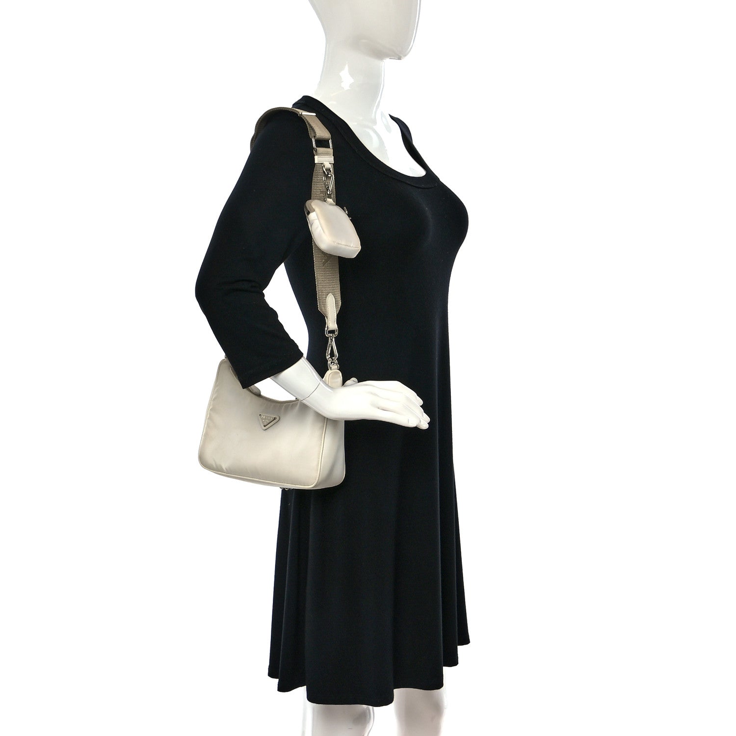 Prada Nylon Re-Edition 2005 Shoulder Bag Cornflower 2 of 17