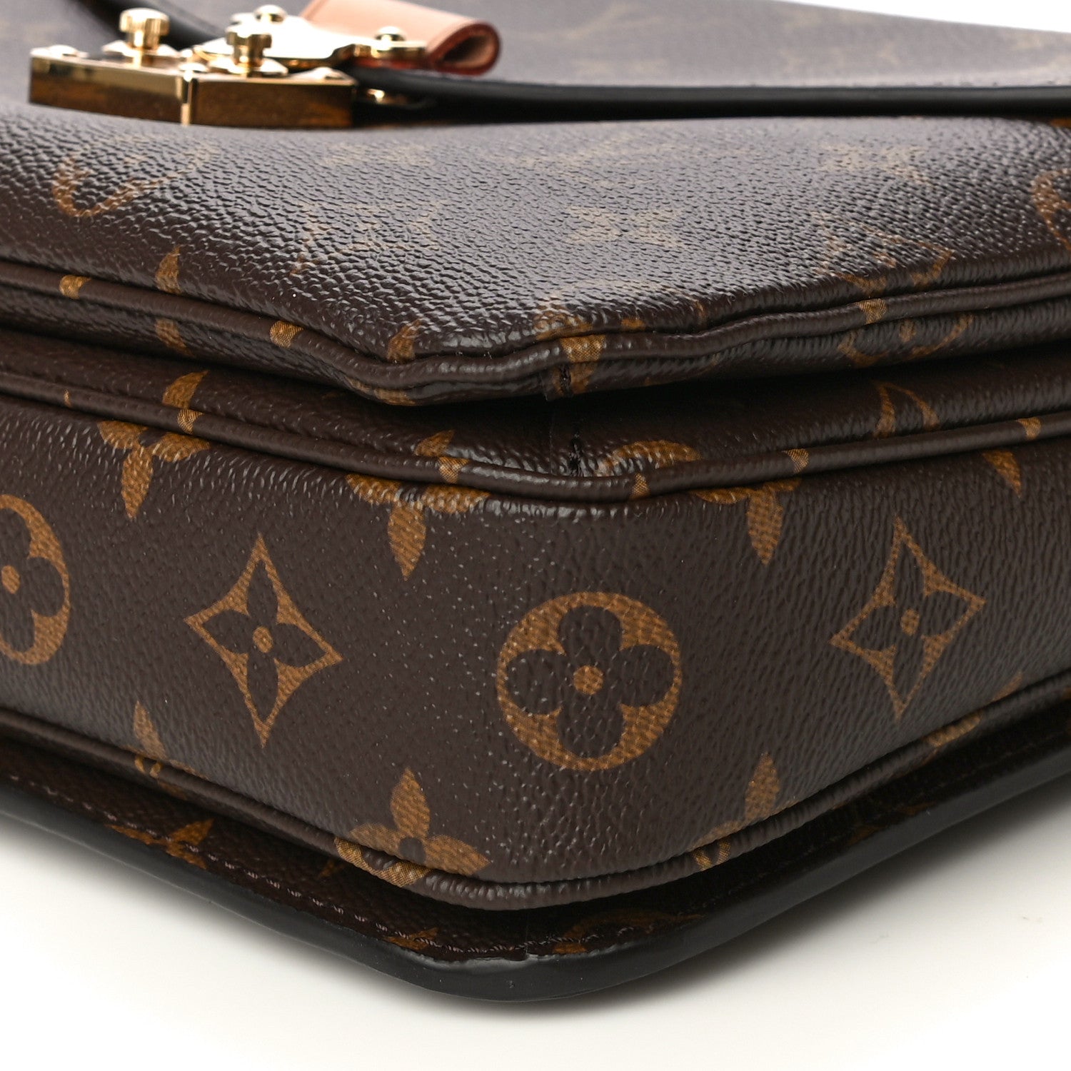 Louis Vuitton Monogram Pochette Metis 9 of 9