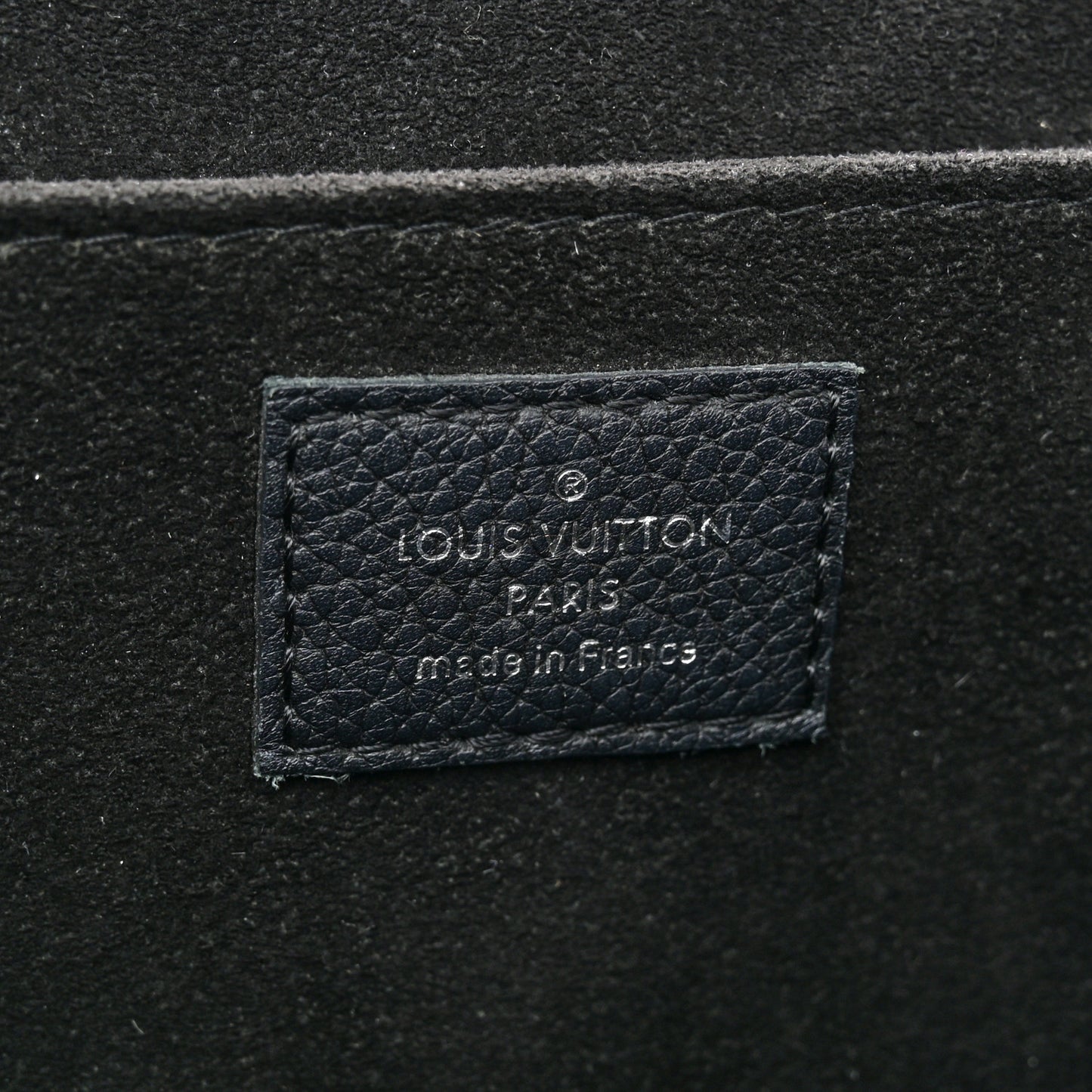 Soft Calfskin My Lockme Studs Black