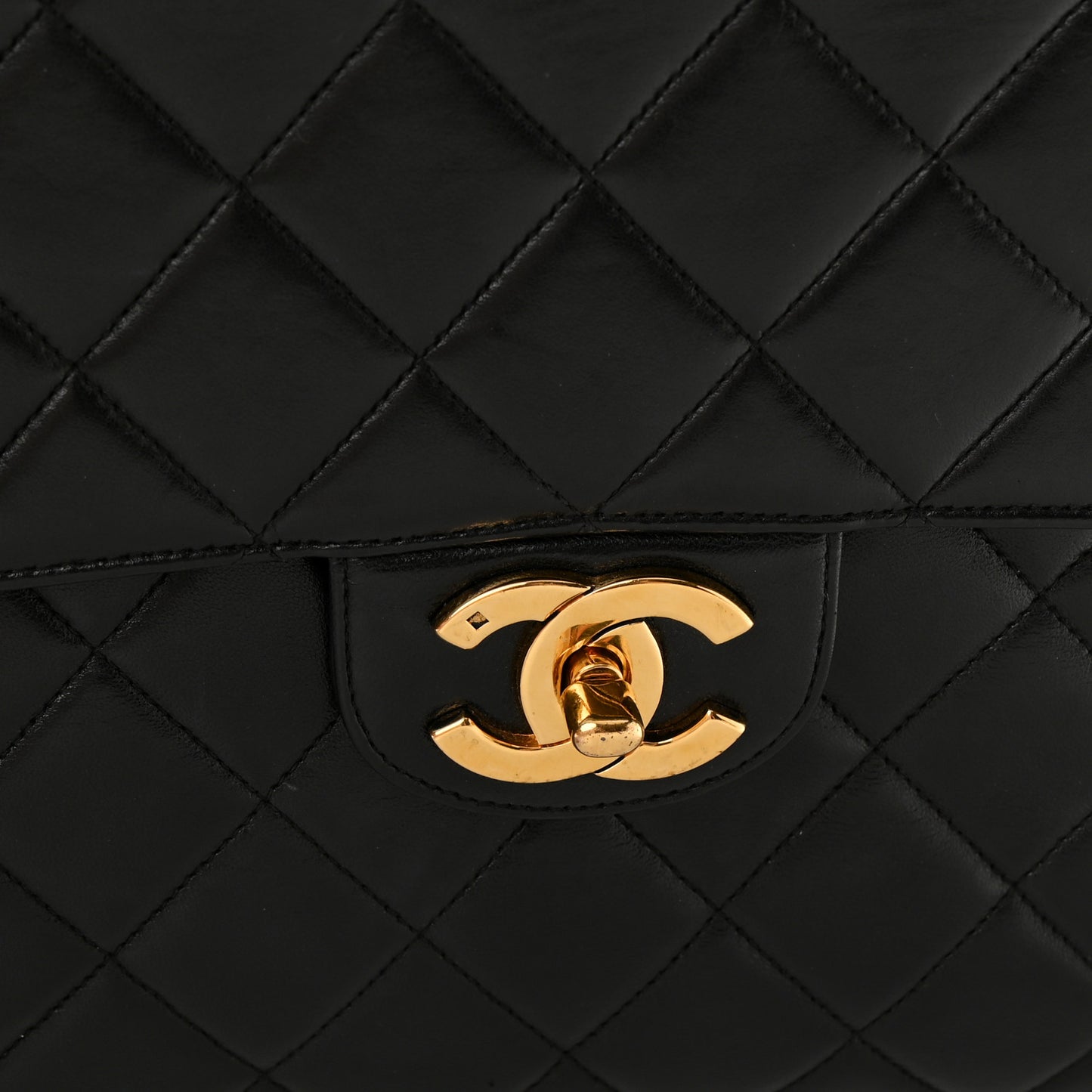 Lambskin Quilted Jumbo Single Flap Black