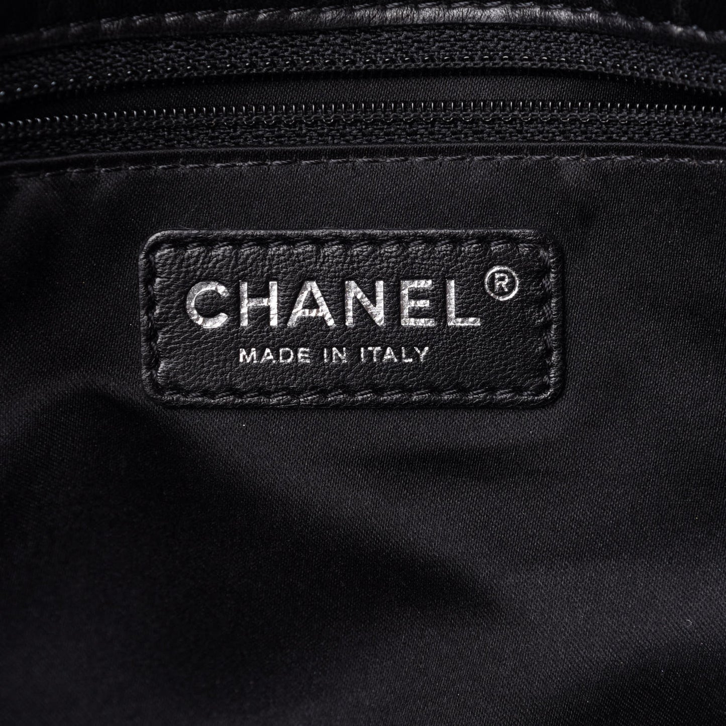 Lambskin Quilted Maxi Chanel 3 Flap Black