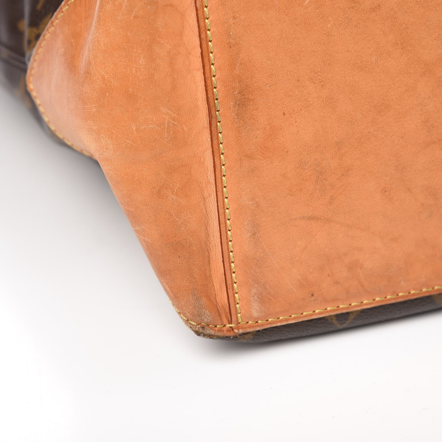 Louis Vuitton Monogram Cabas Mezzo 12 of 16