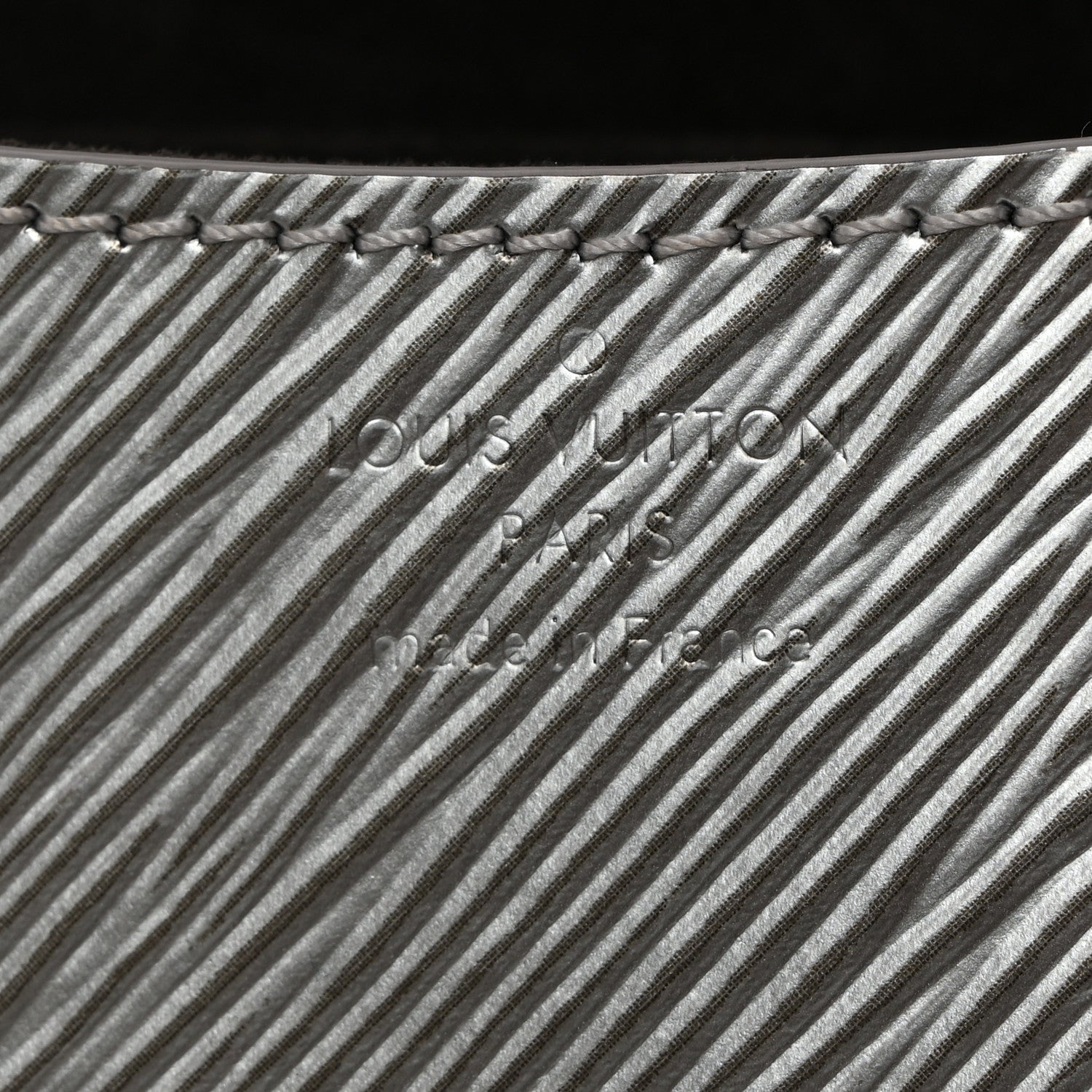 Louis Vuitton Epi Pochette Louise NM Silver 6 of 9
