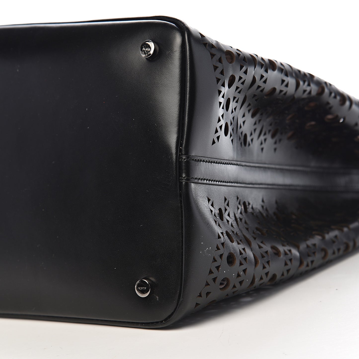 Lux Calfskin Vienne Wave 32 Bag Black