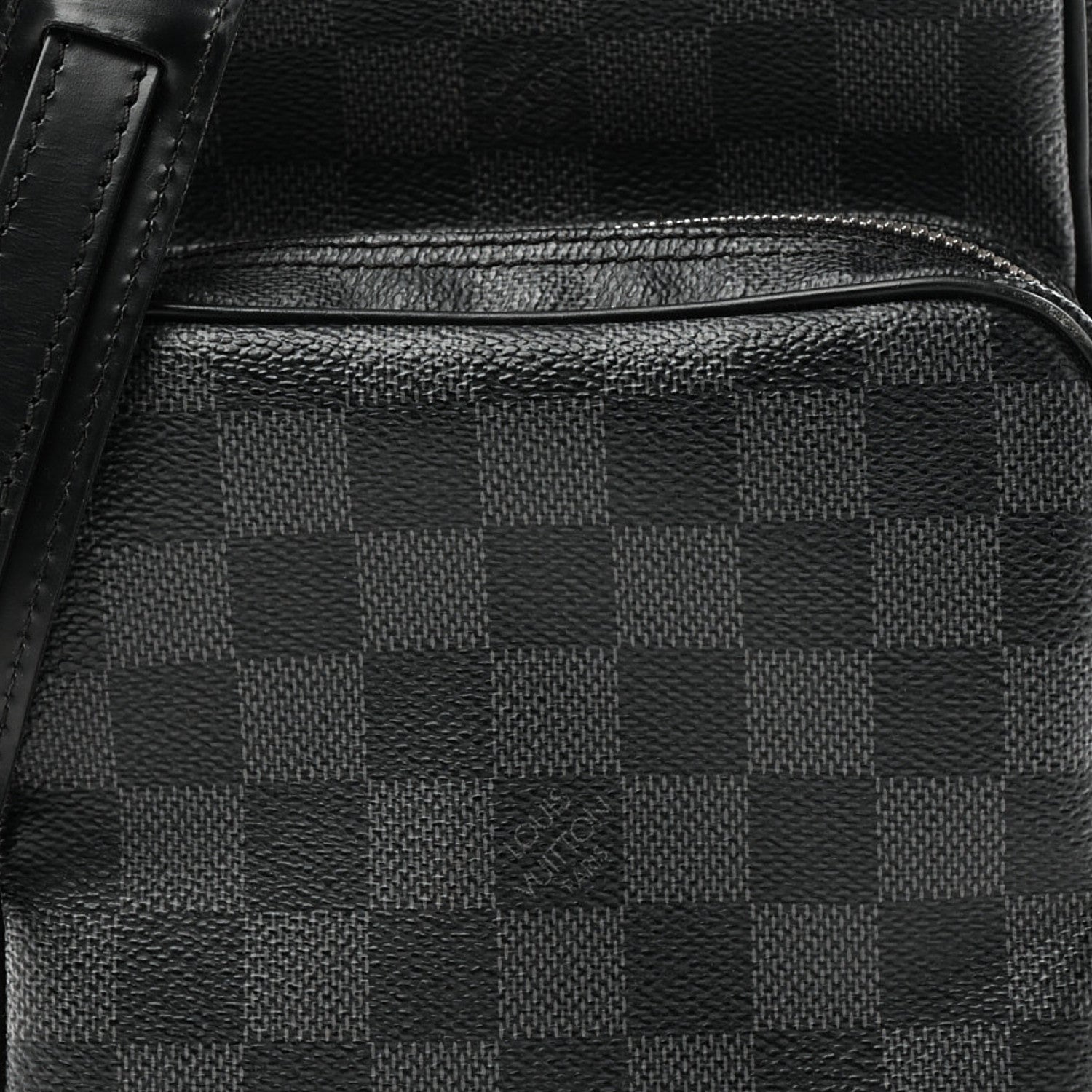 Louis Vuitton Damier Graphite Rem Bag 7 of 10