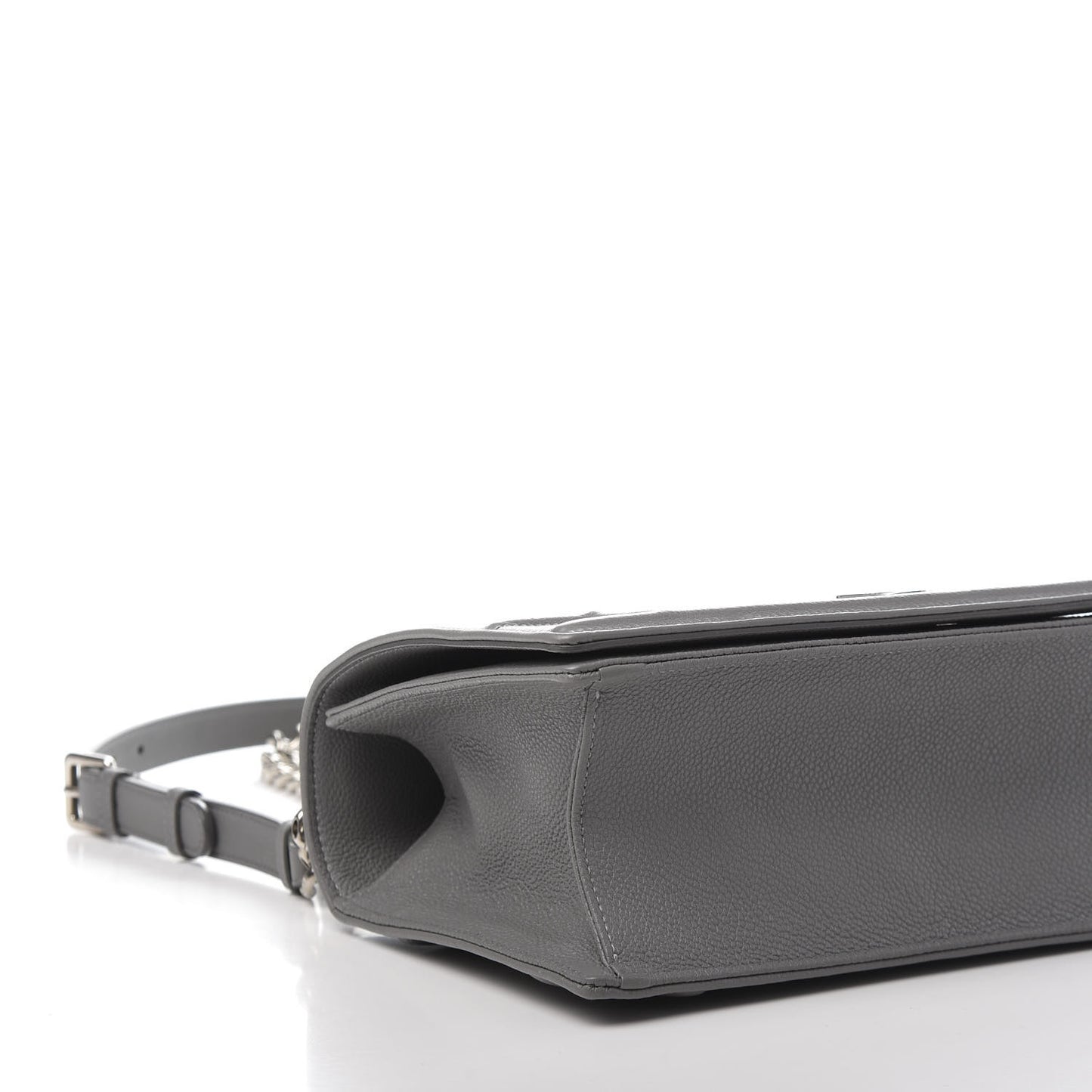 Grained Calfskin Medium Diorama Flap Bag Gris