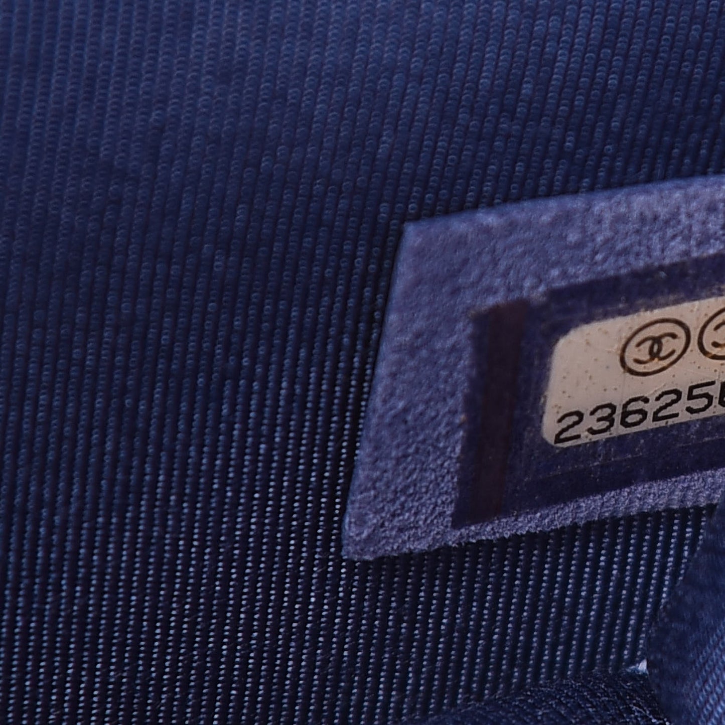Caviar Quilted CC Box Flap Blue