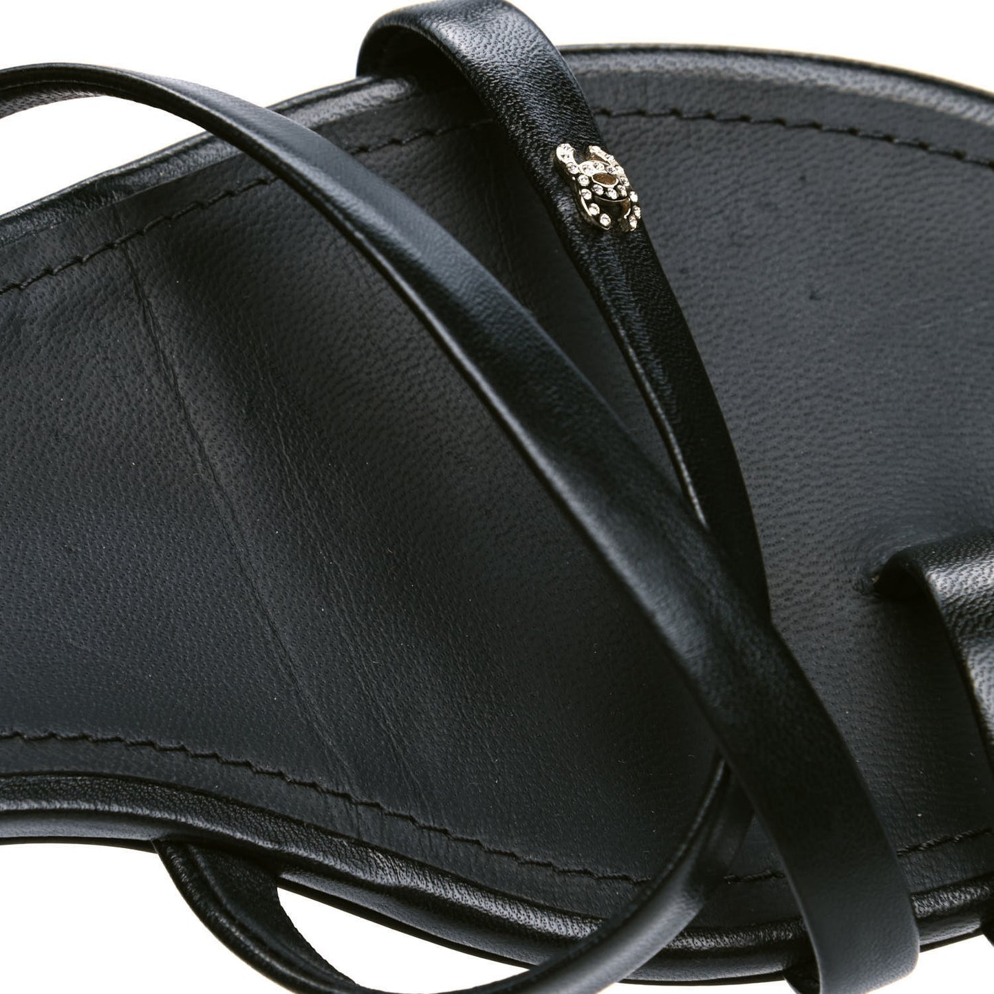Calfskin Pearl CC Toe Ring Sandals 38.5 Black