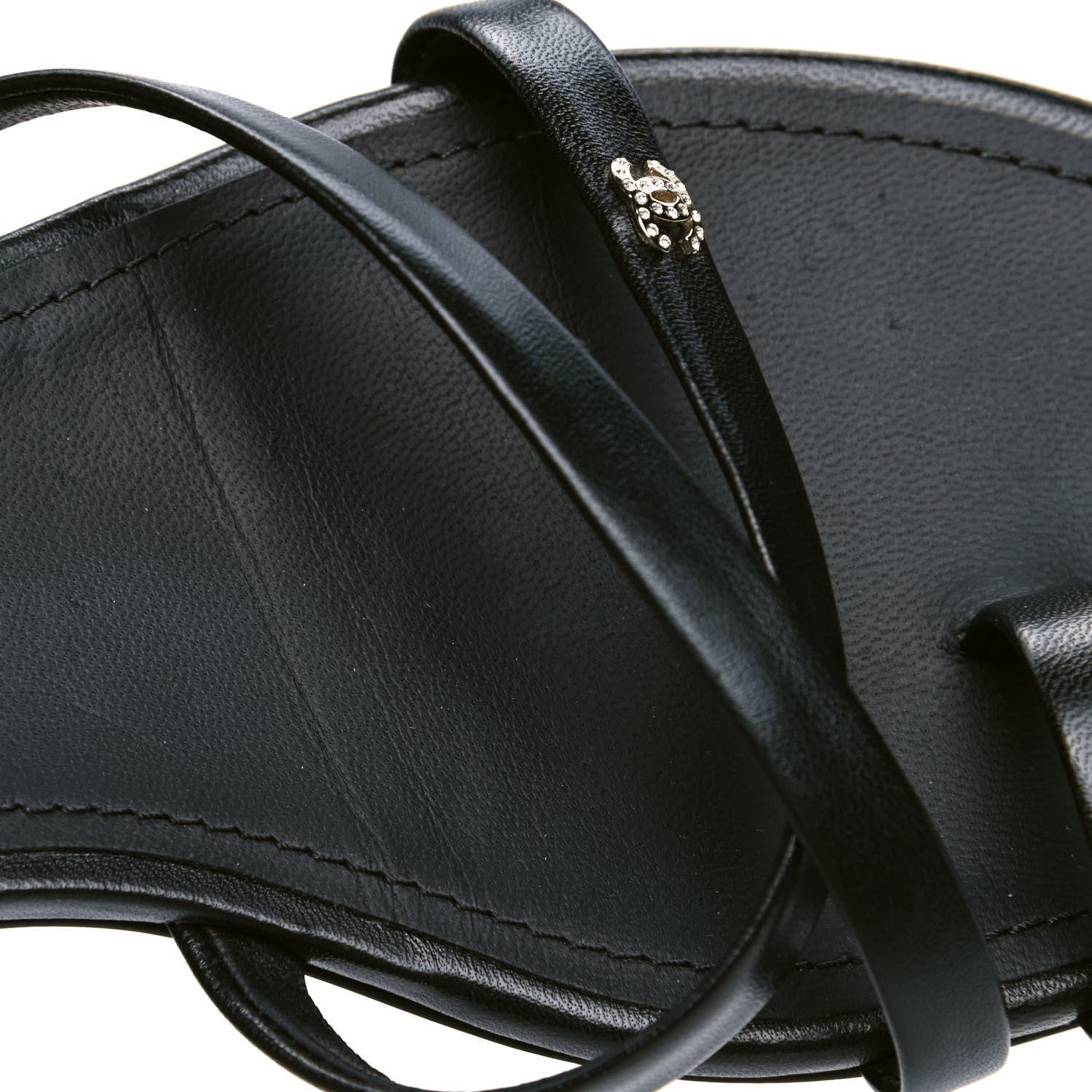 Chanel Calfskin Pearl CC Toe Ring Sandals 38.5 Black 5 of 5