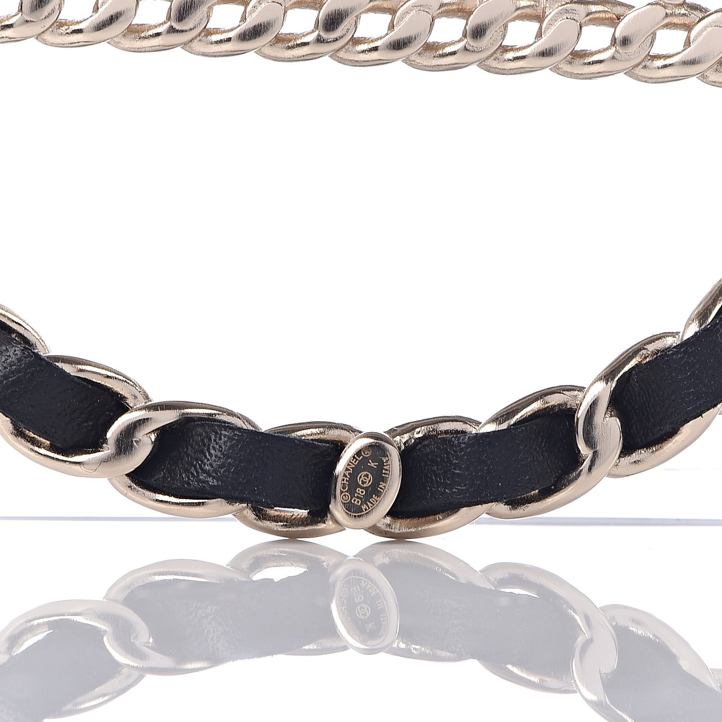 Lambskin Chain Logo Brooch Black Gold