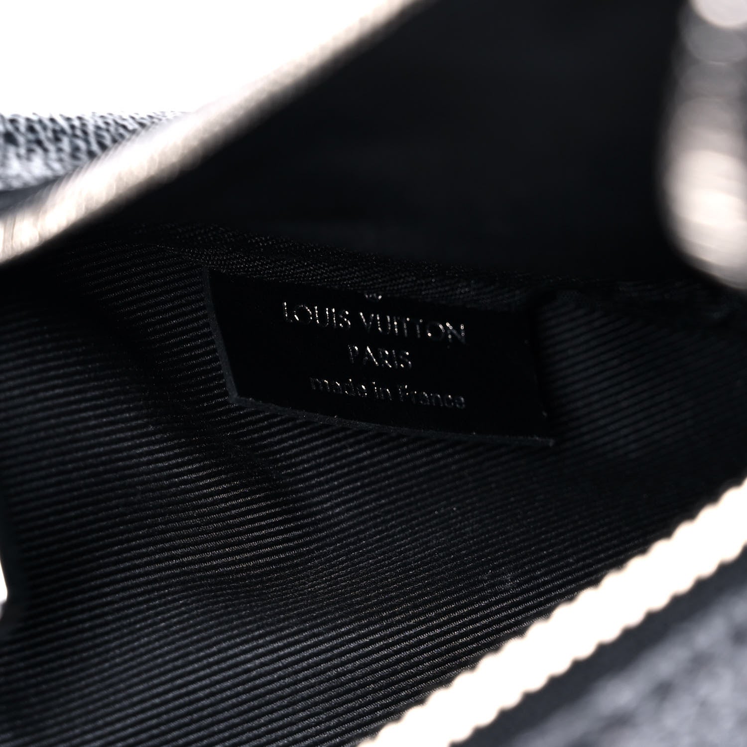 Louis Vuitton Damier Graphite 3D Trio Messenger 8 of 16